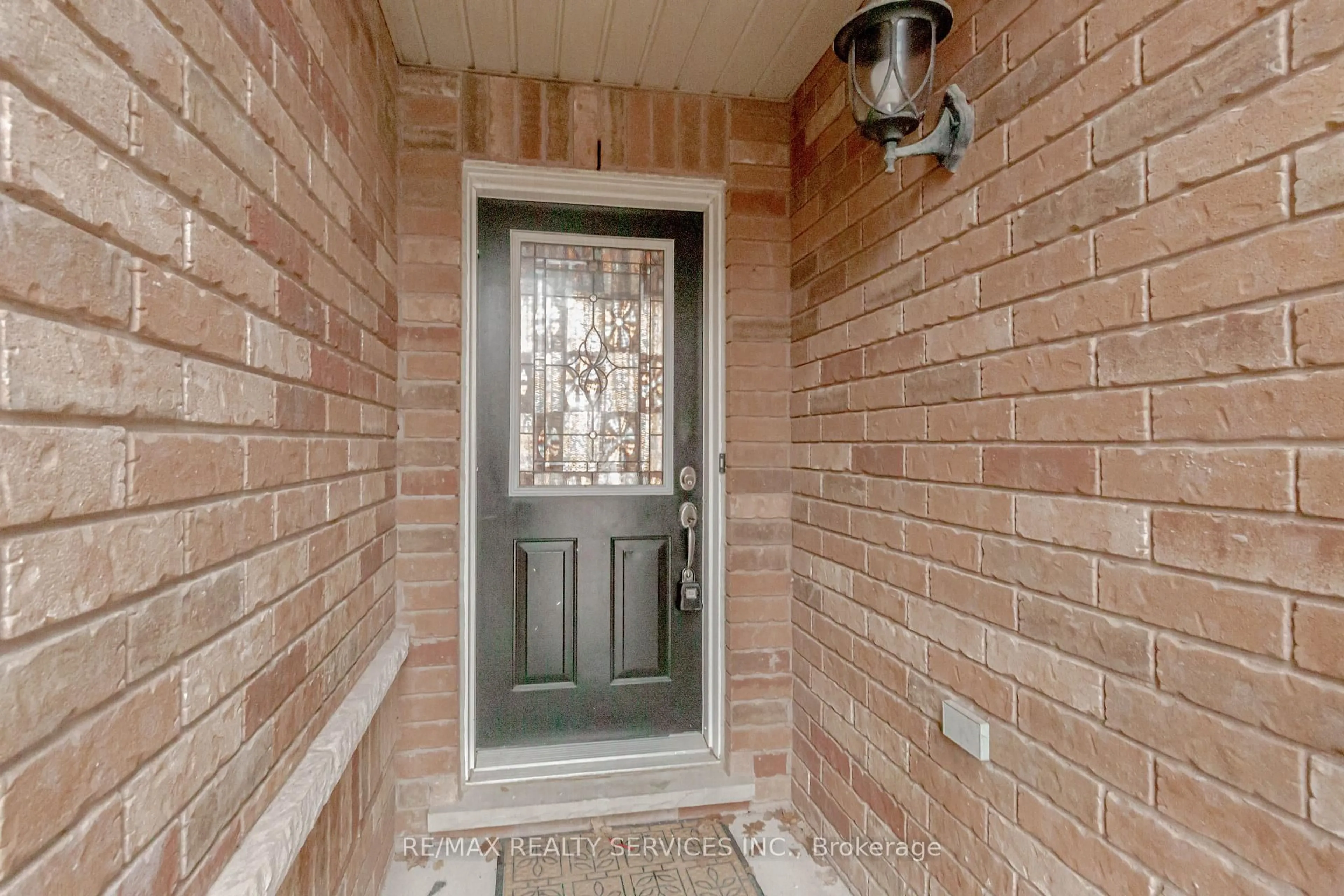 Indoor entryway for 3120 Highbourne Cres, Oakville Ontario L6M 5H2