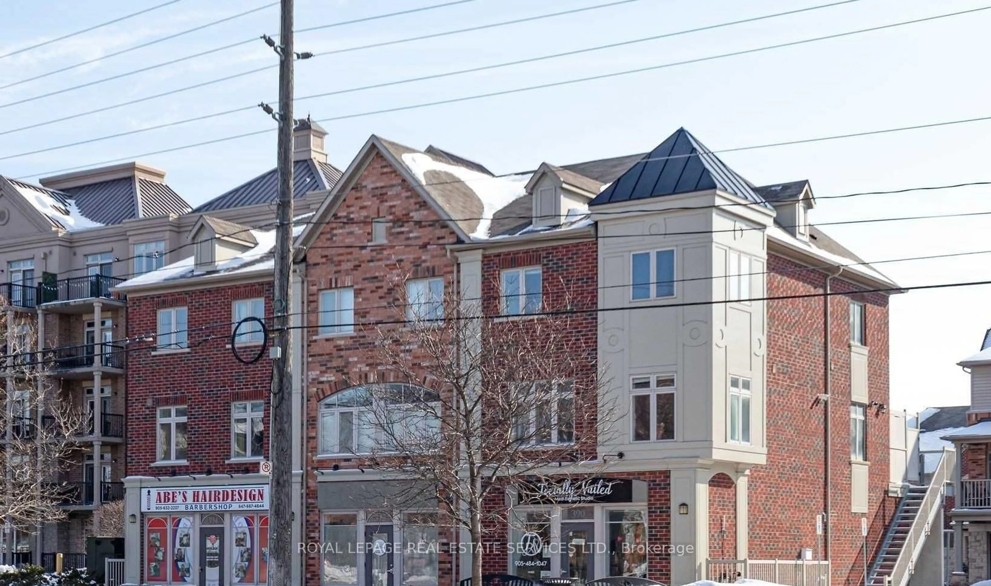 Home with brick exterior material, street for 362 Plains Rd #6, Burlington Ontario L7T 0A4