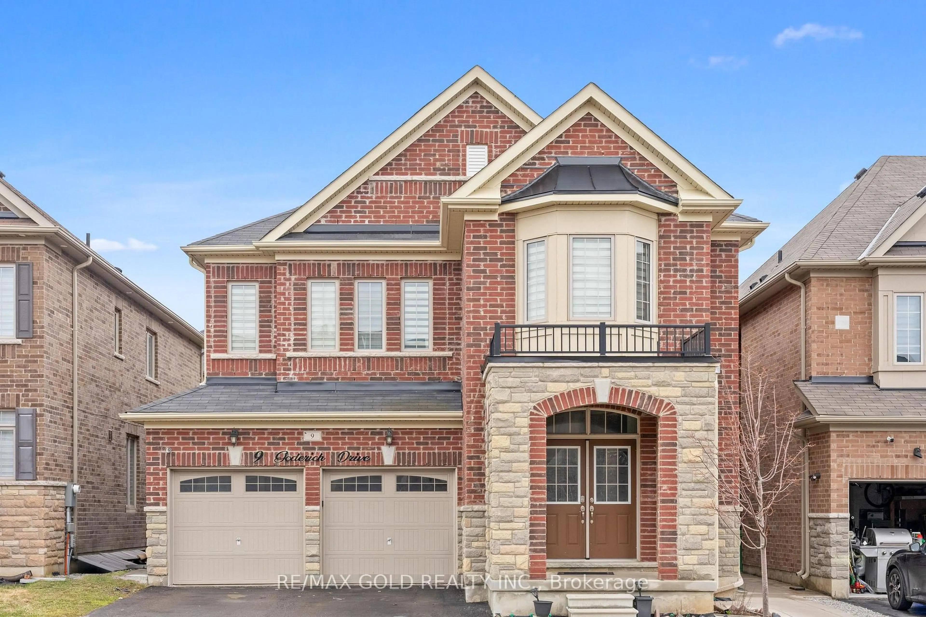 Home with brick exterior material, street for 9 Goderich Dr, Brampton Ontario L7A 5A7
