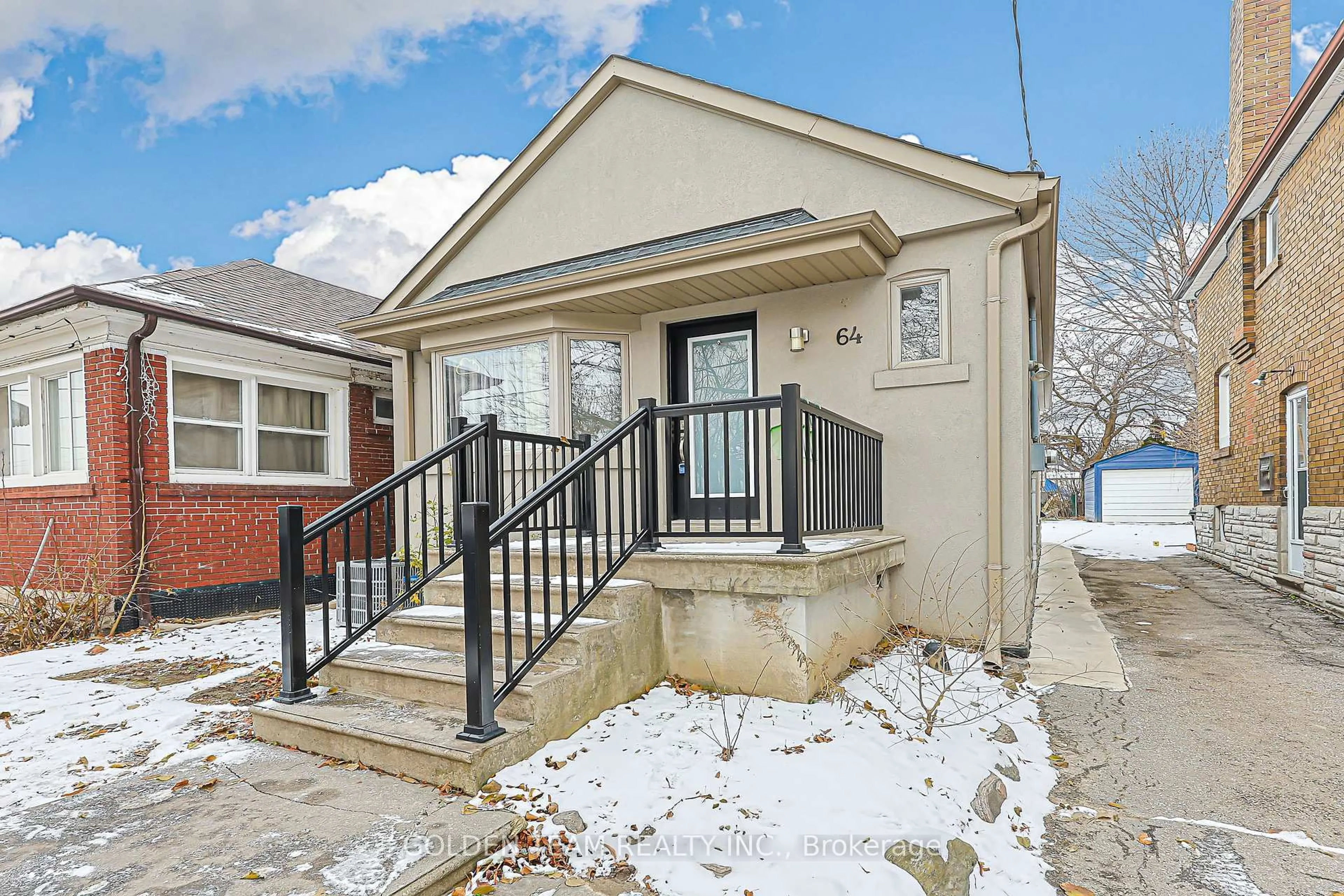 Unknown for 64 Bowie Ave, Toronto Ontario M6E 2P3