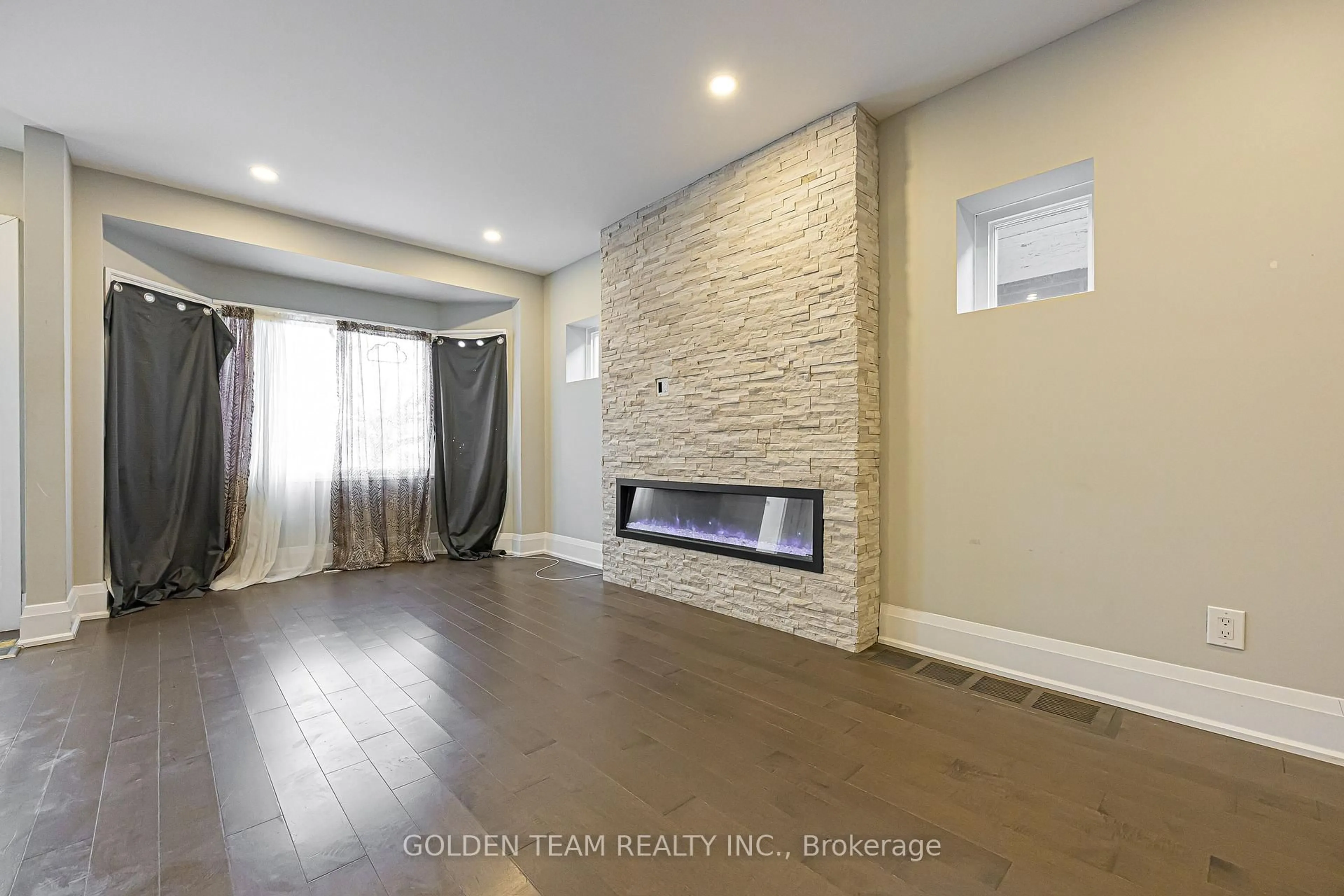 A pic of a room for 64 Bowie Ave, Toronto Ontario M6E 2P3