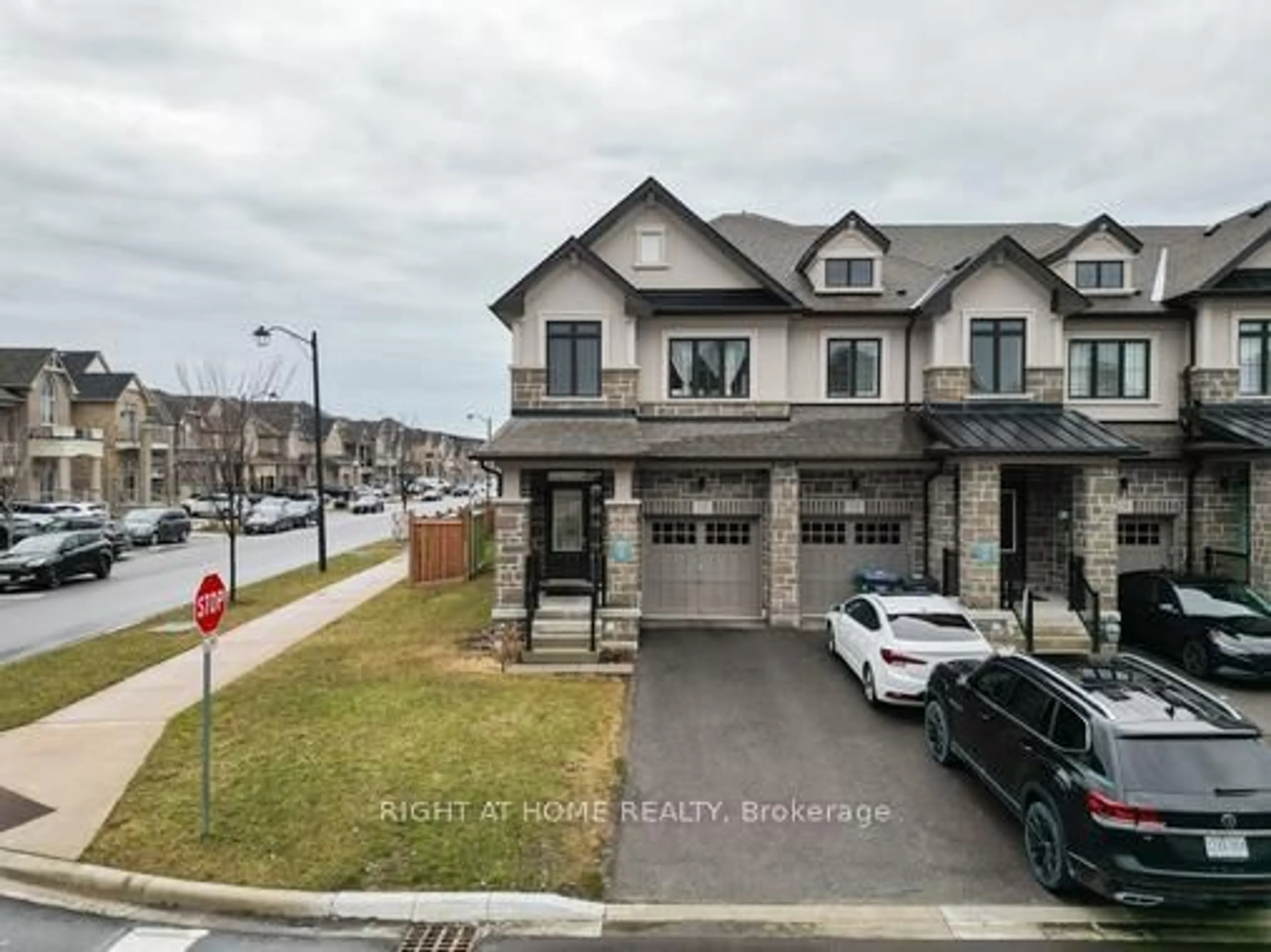 A pic from outside/outdoor area/front of a property/back of a property/a pic from drone, street for 133 Benadir Ave, Caledon Ontario L7C 4E7