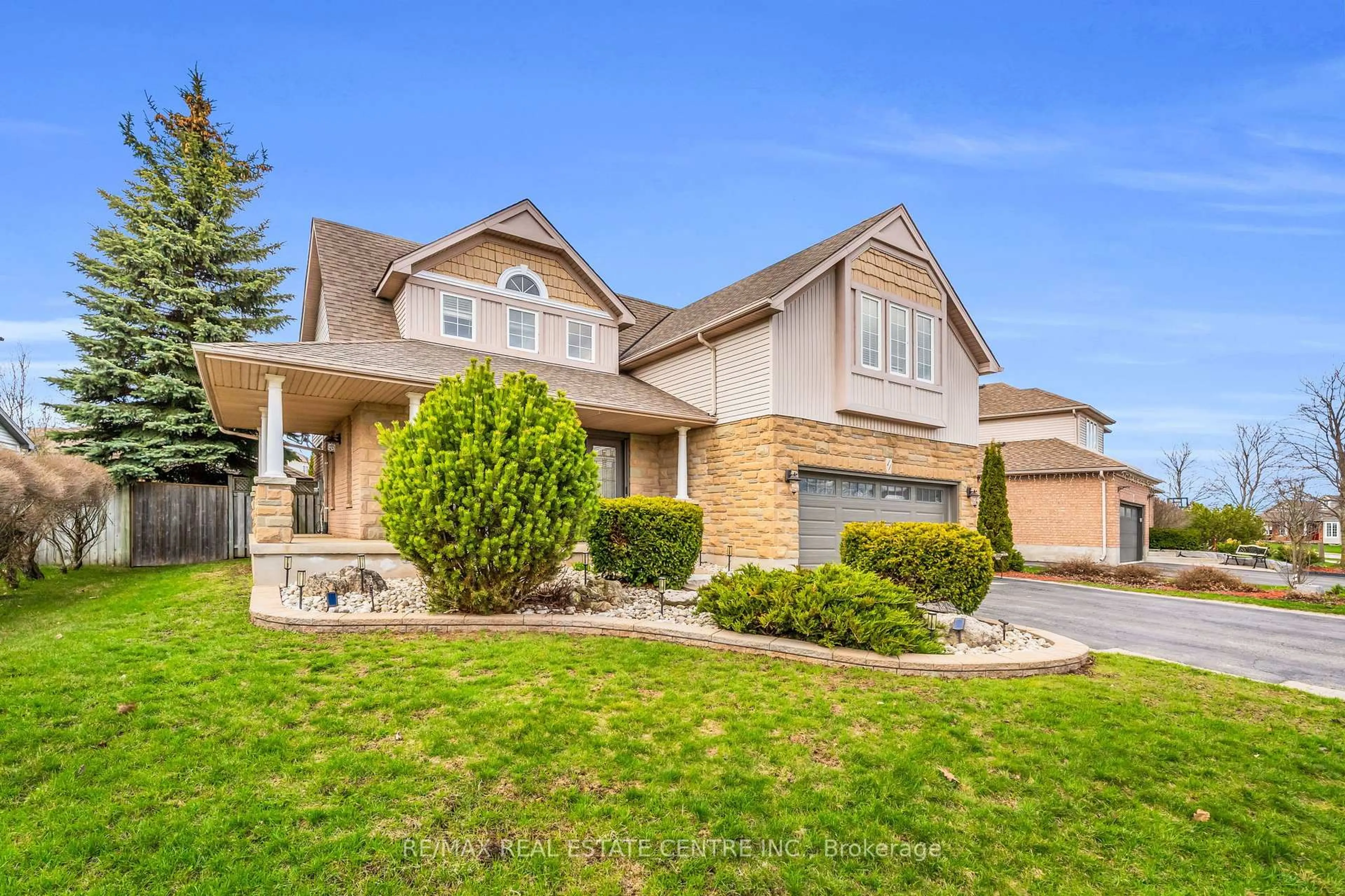 Home with brick exterior material, street for 11 Chapman Rd, Orangeville Ontario L9W 5C7