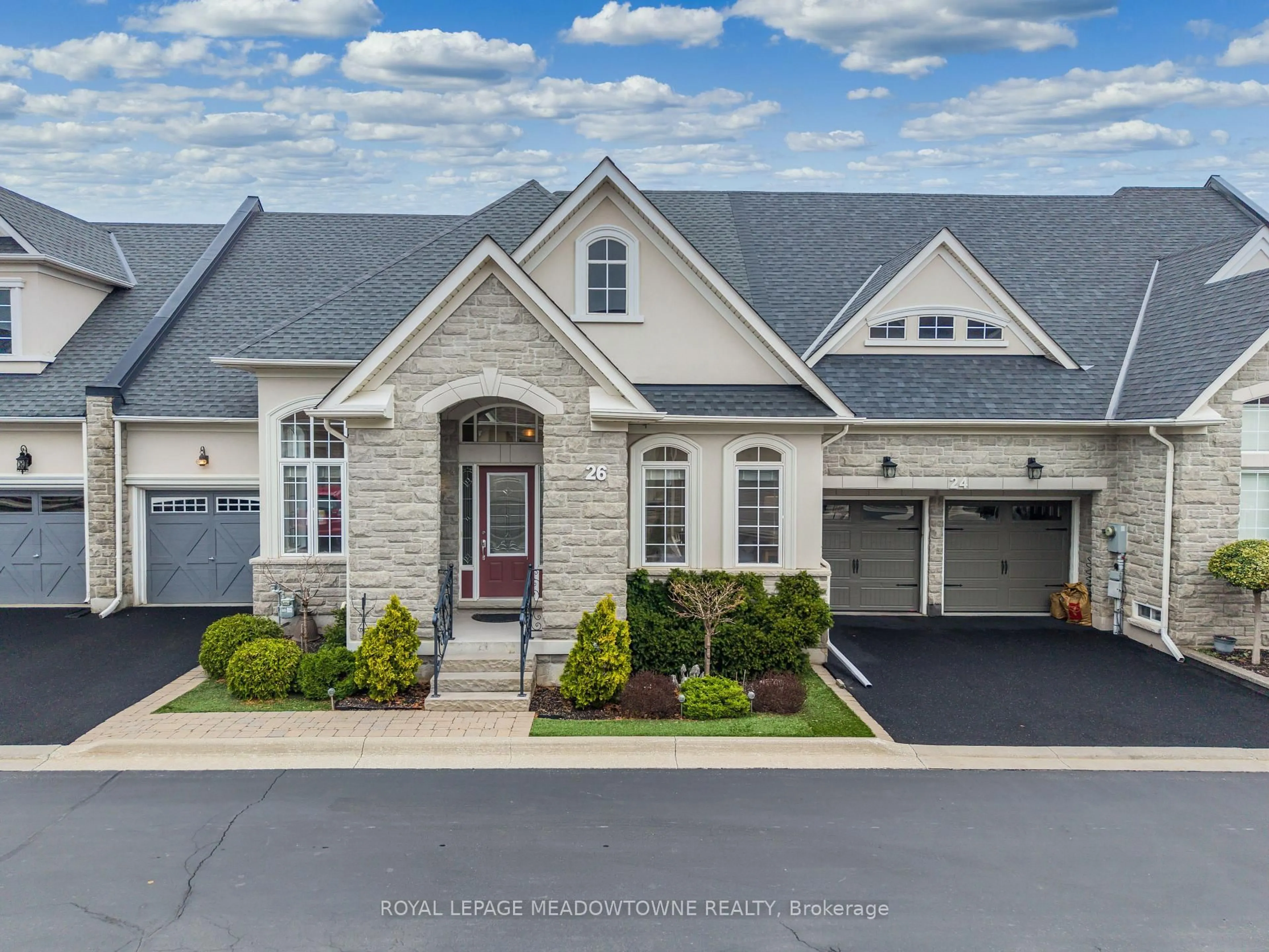 Home with brick exterior material, street for 26 Garrison Sq, Halton Hills Ontario L7G 0B9