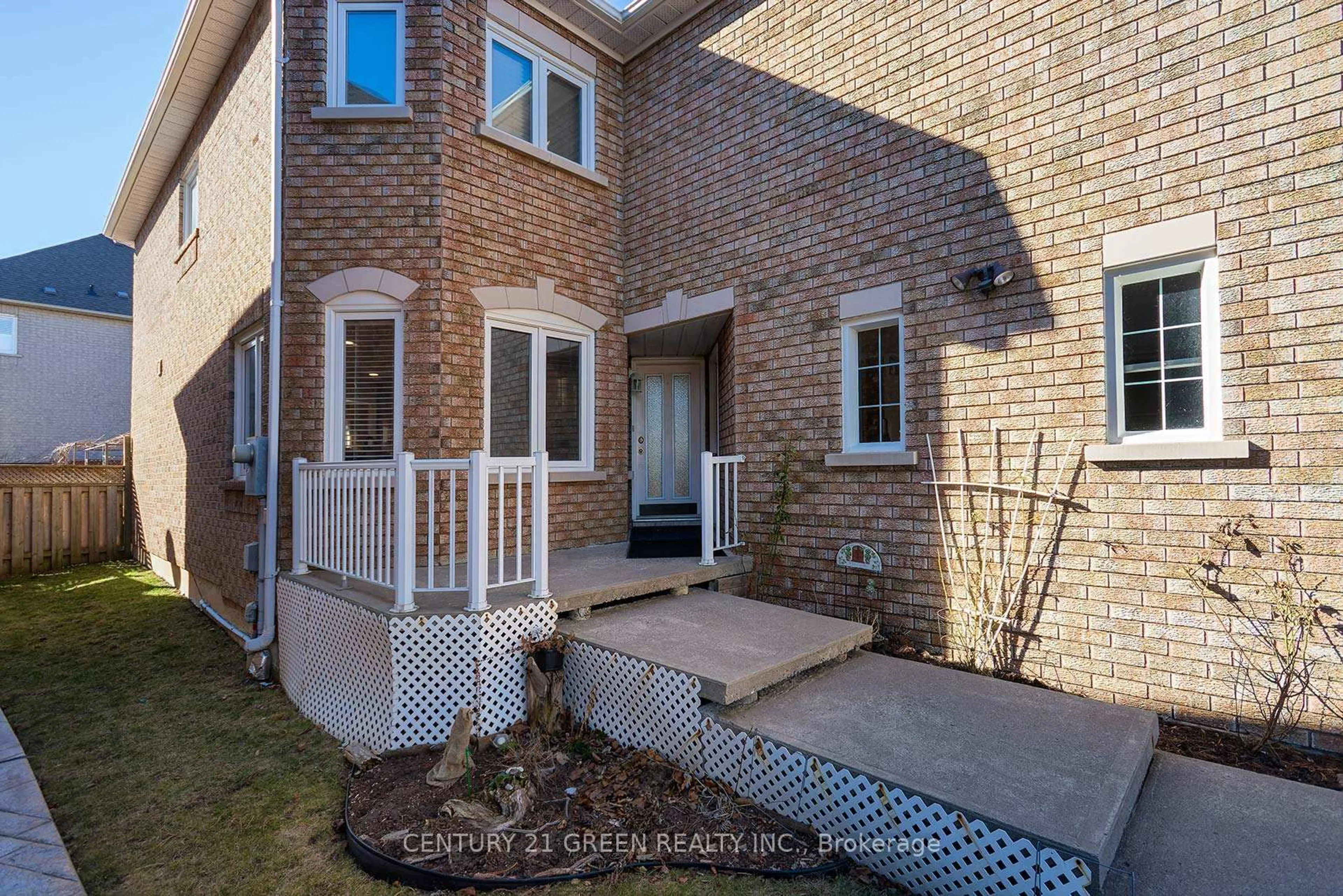 Home with brick exterior material, street for 461 Nahani Way, Mississauga Ontario L4Z 3V7