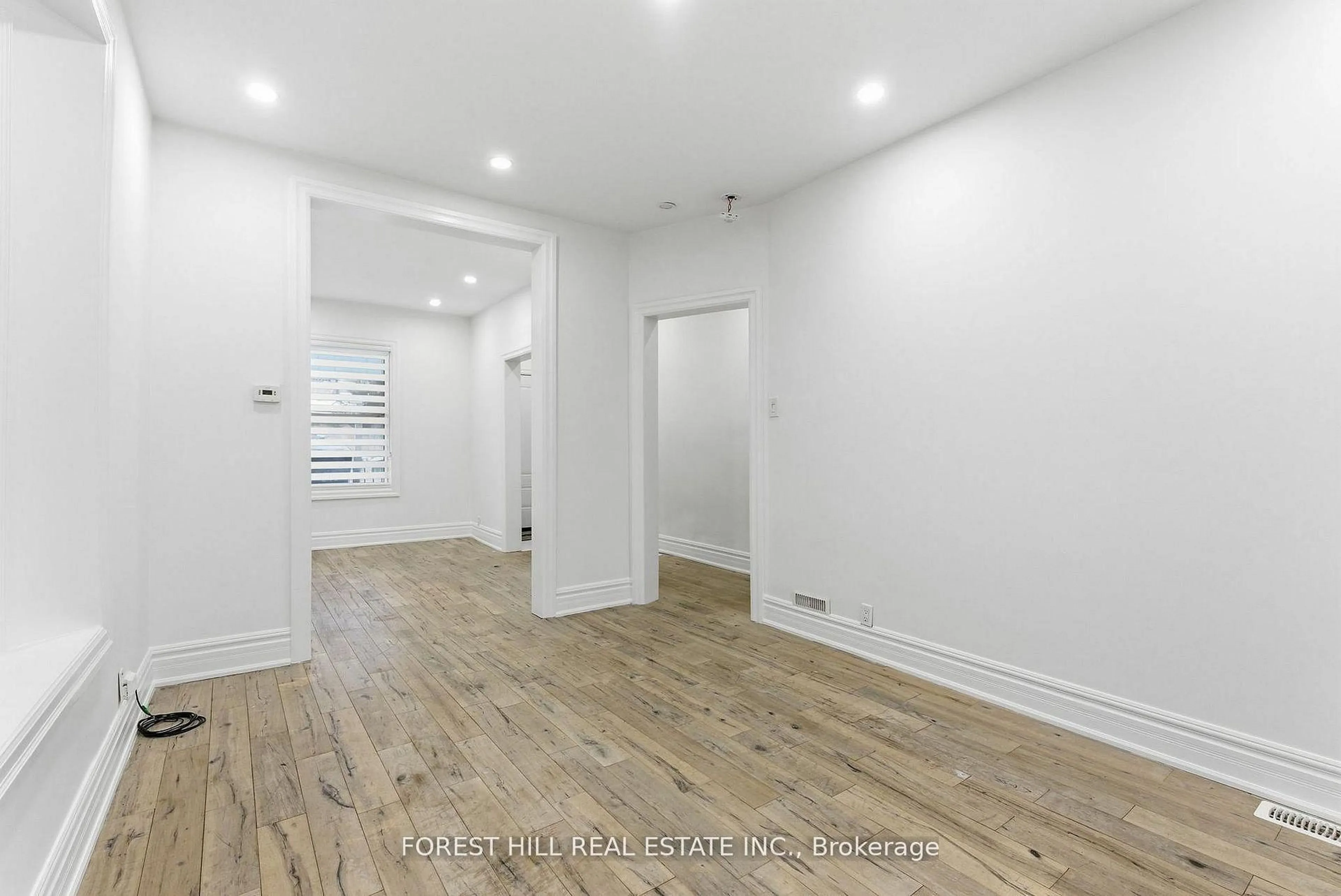 A pic of a room for 1297 Davenport Rd, Toronto Ontario M6H 2H3