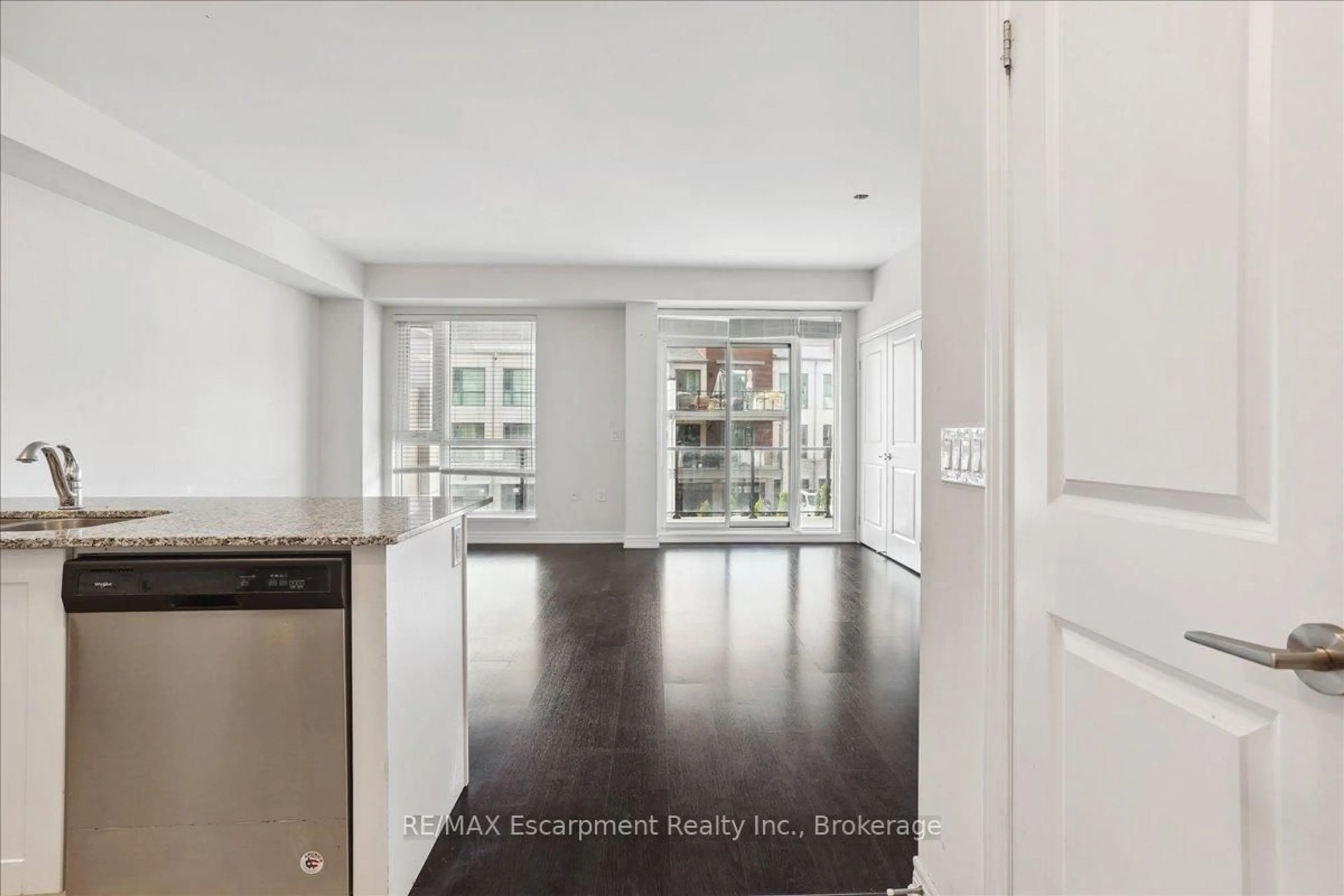 Unknown for 2370 Khalsa Gate #211, Oakville Ontario L6M 1P5