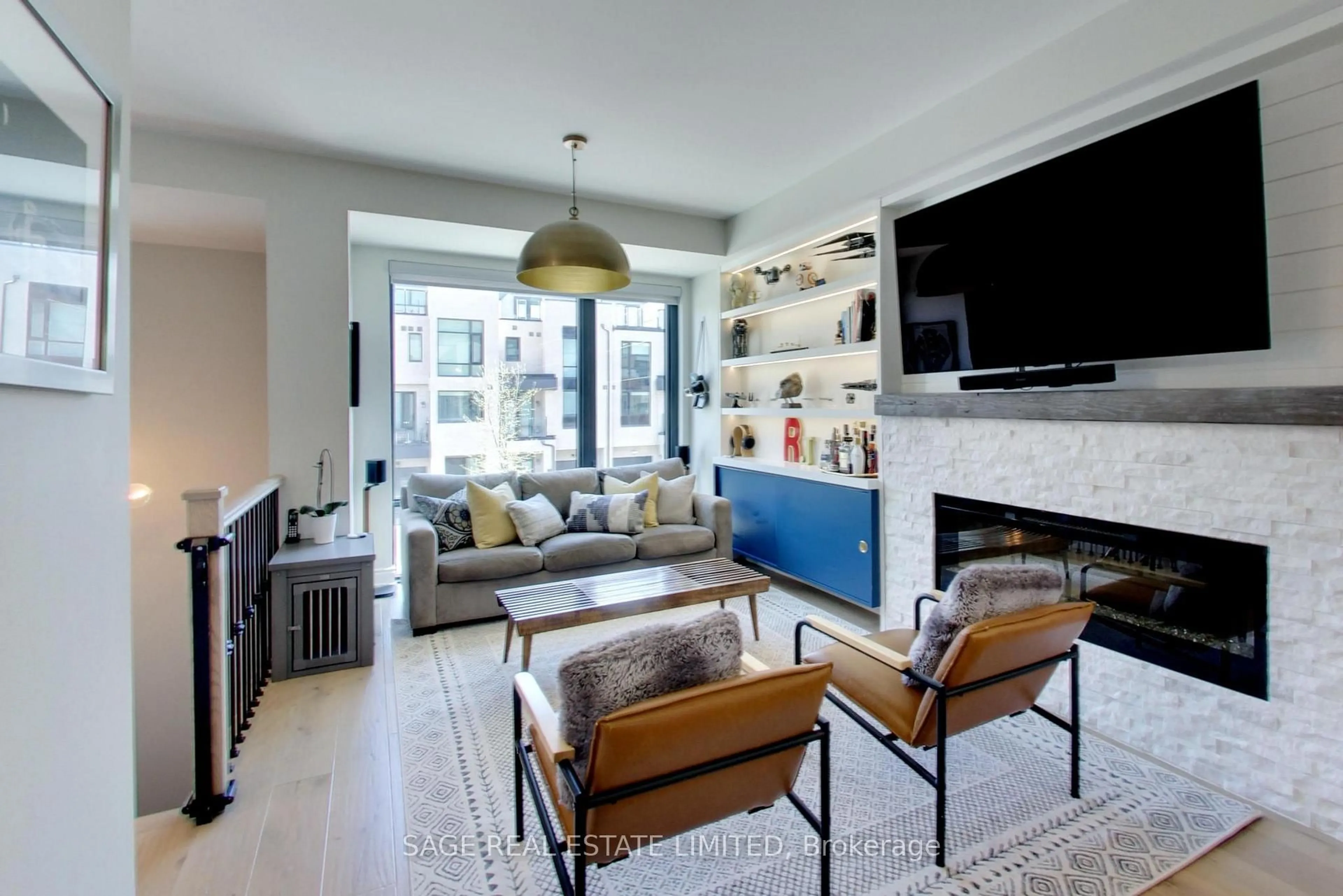 Living room with furniture, unknown for 66 Pony Farm Dr, Toronto Ontario M9R 0B3
