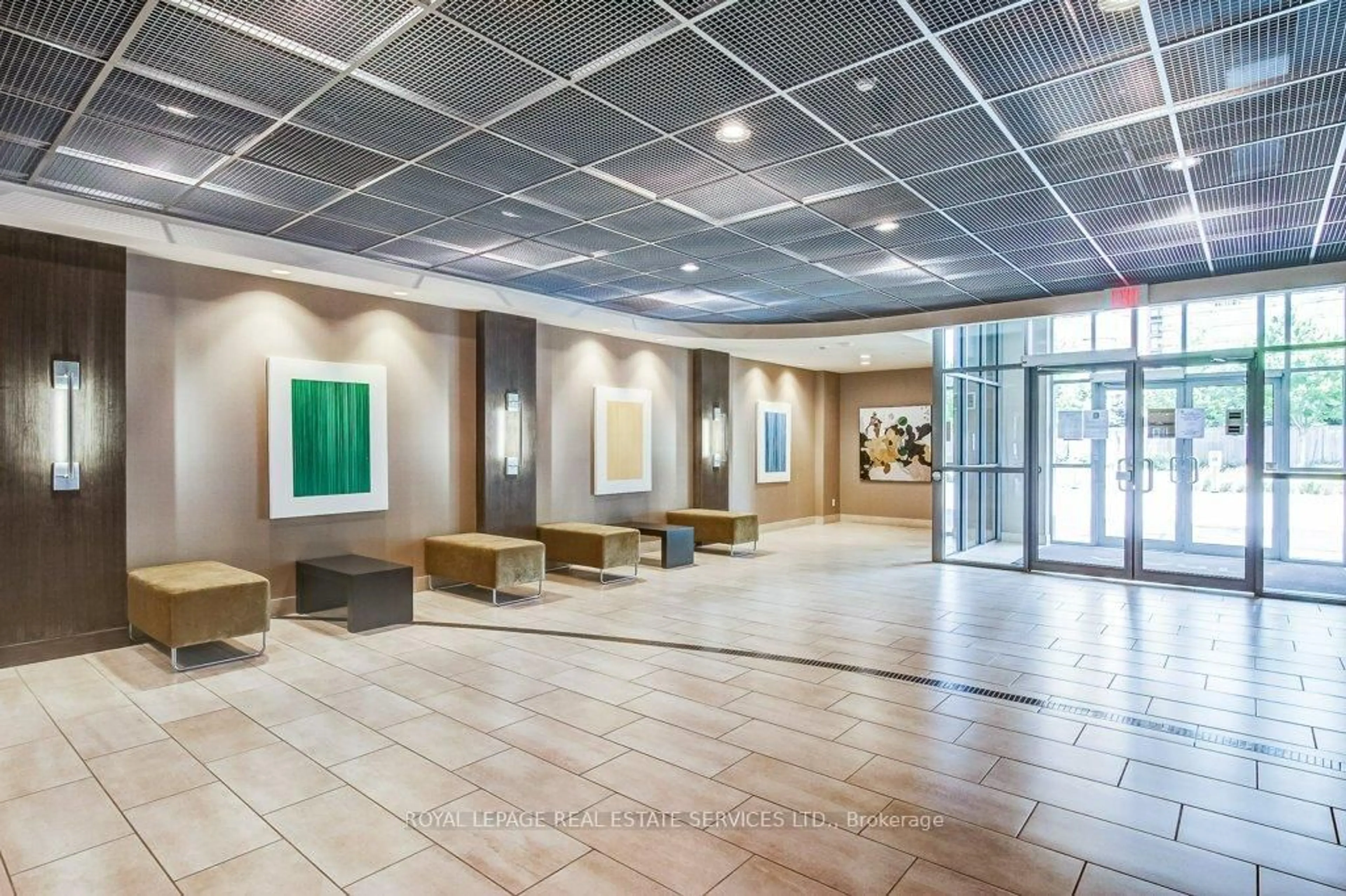 Lobby for 551 Maple Ave #610, Burlington Ontario L7S 1M7