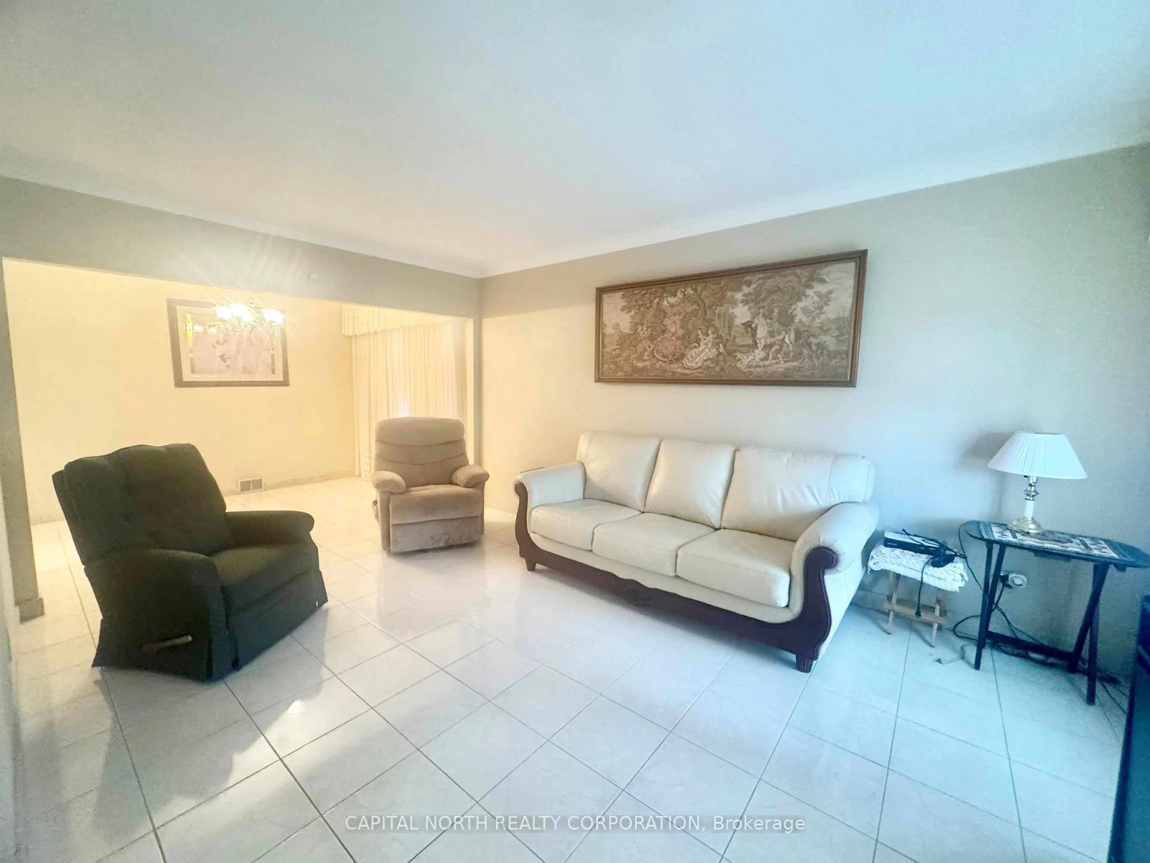 Living room with furniture, unknown for 70 Beechborough Ave, Toronto Ontario M6M 1Z5