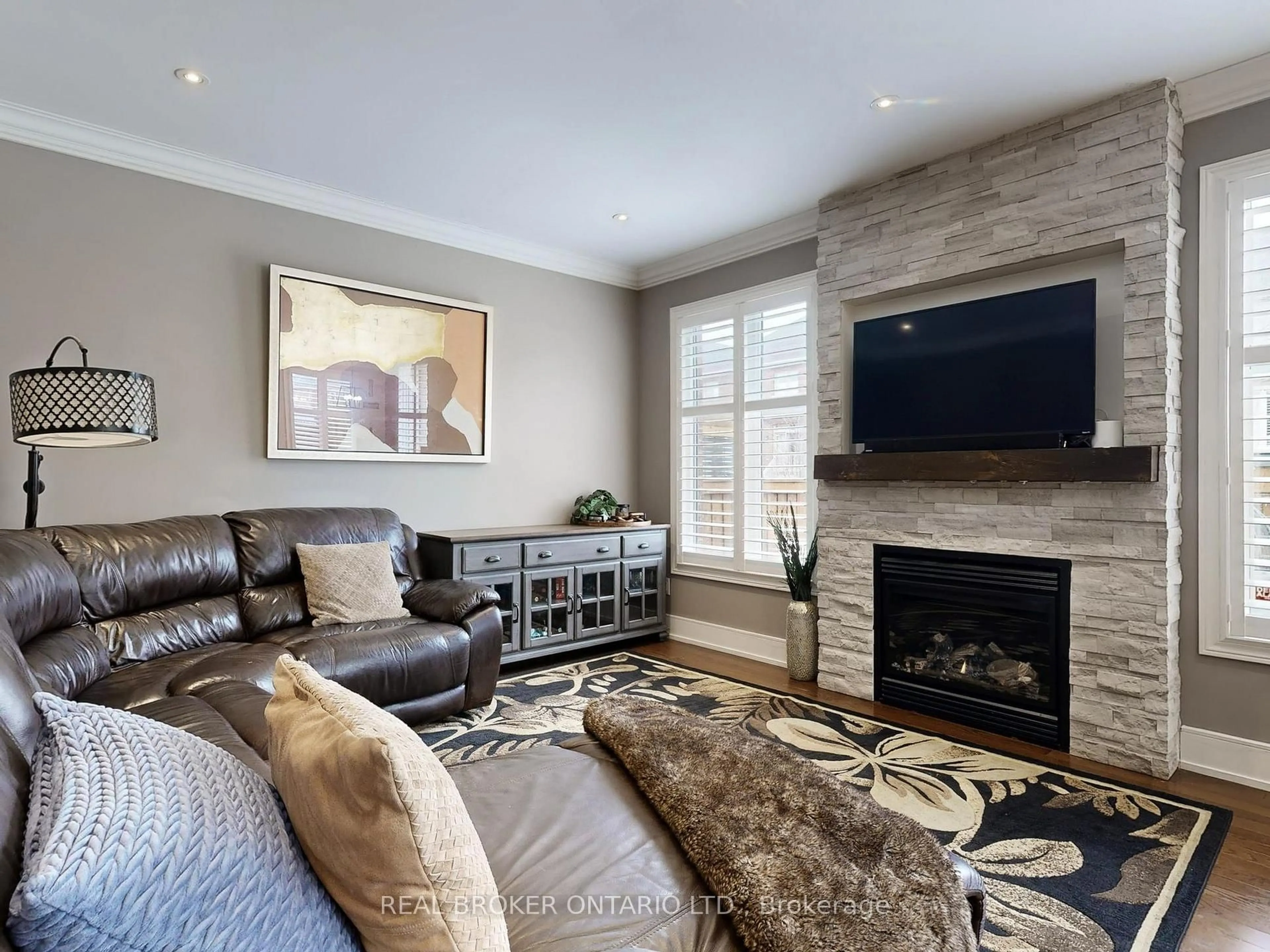 Living room with furniture, unknown for 65 Paisley Green Ave, Caledon Ontario L7C 3S1