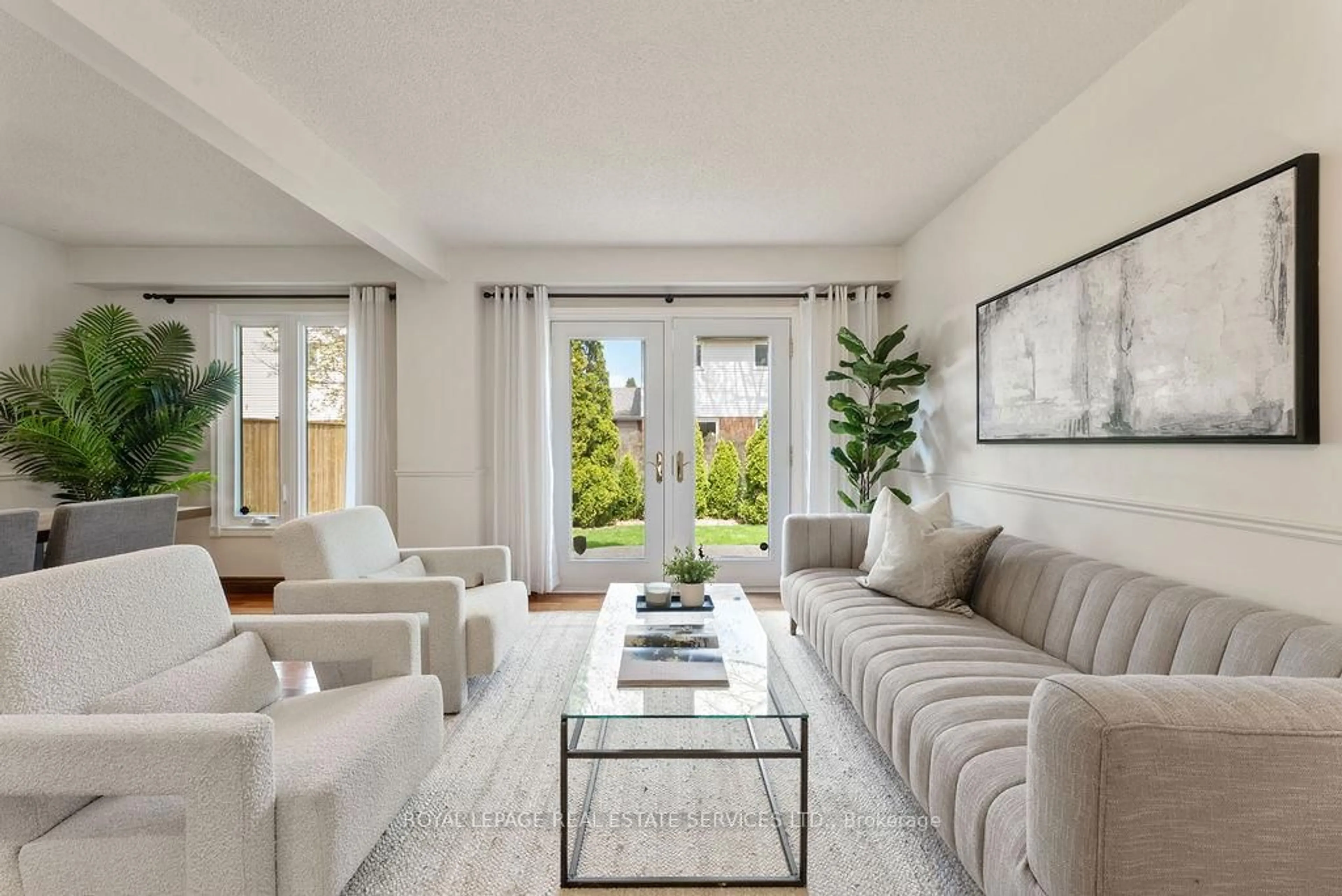 Living room with furniture, unknown for 161 Riverview St, Oakville Ontario L6L 5S2