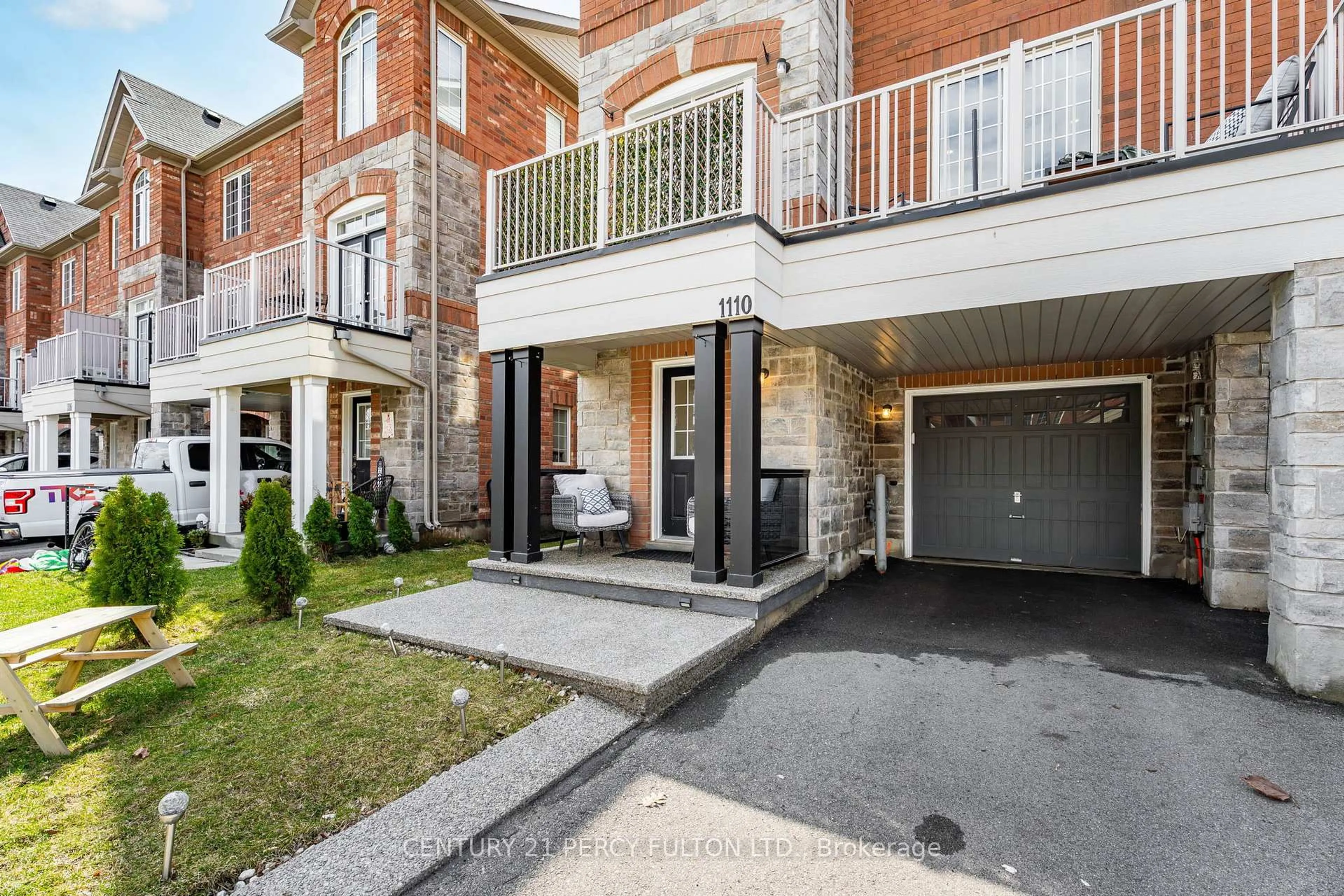 Home with brick exterior material, street for 1110 Durno Crt, Milton Ontario L9T 8P5