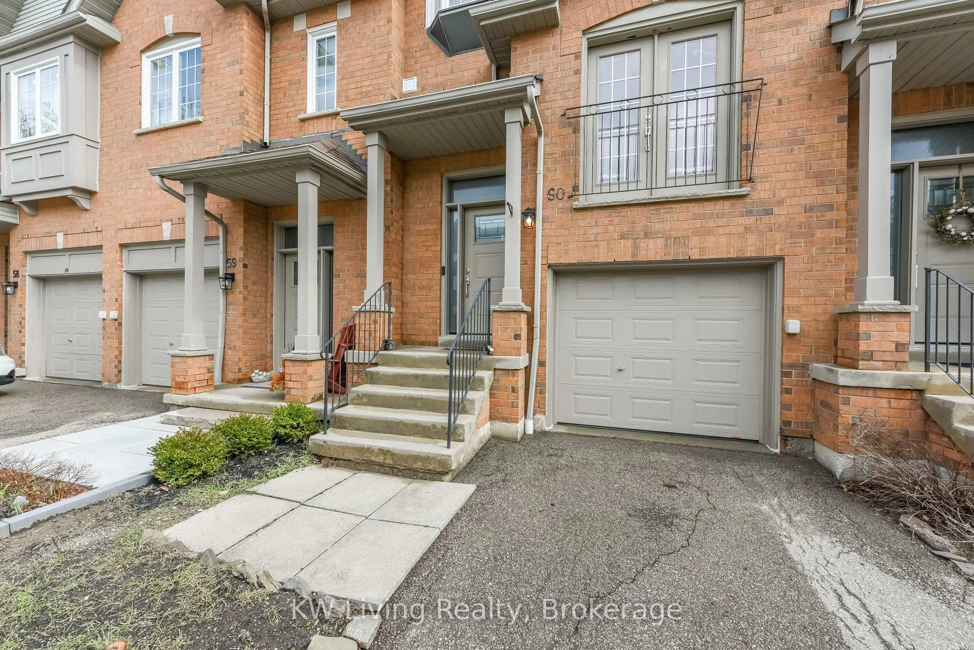 Unknown for 1588 South Parade Crt #60, Mississauga Ontario L5M 6E7