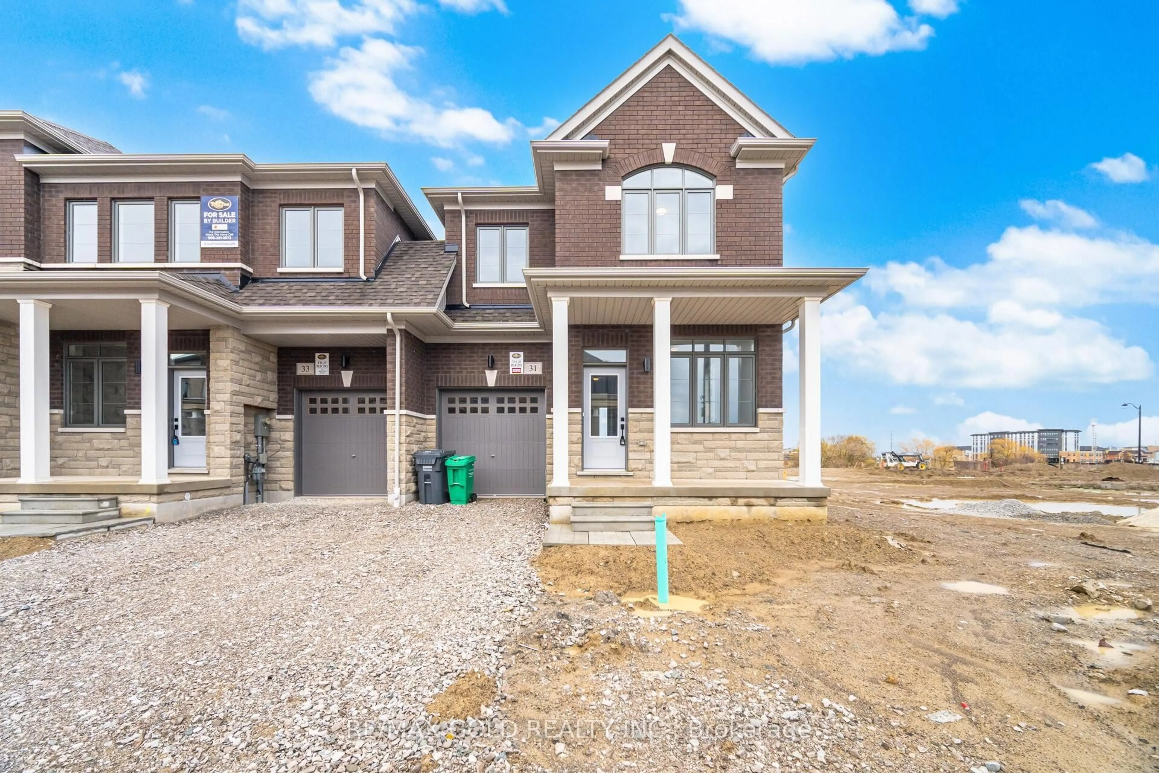 Home with brick exterior material, street for 31 Watkins Rd, Brampton Ontario L6R 4E3