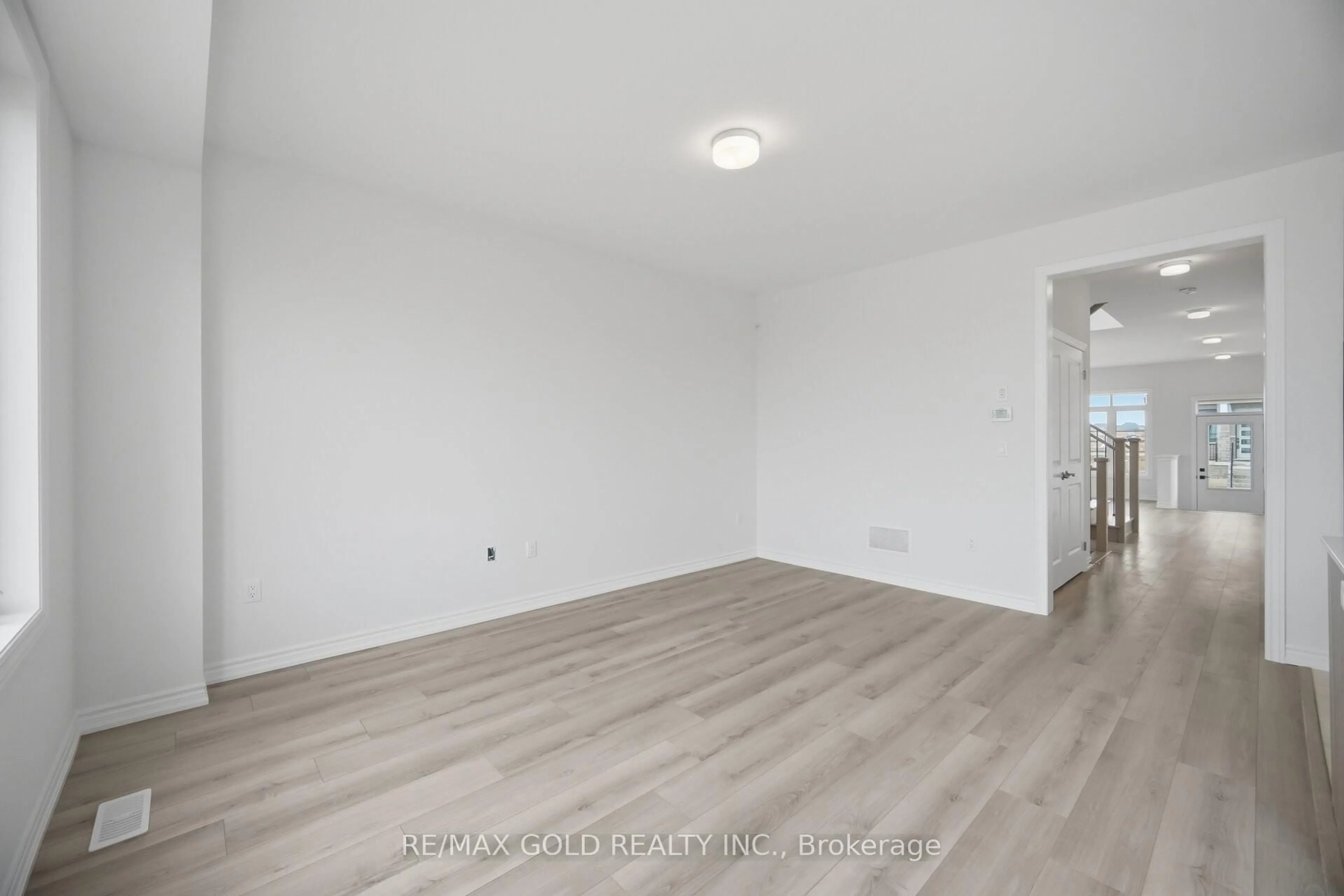 A pic of a room for 31 Watkins Rd, Brampton Ontario L6R 4E3