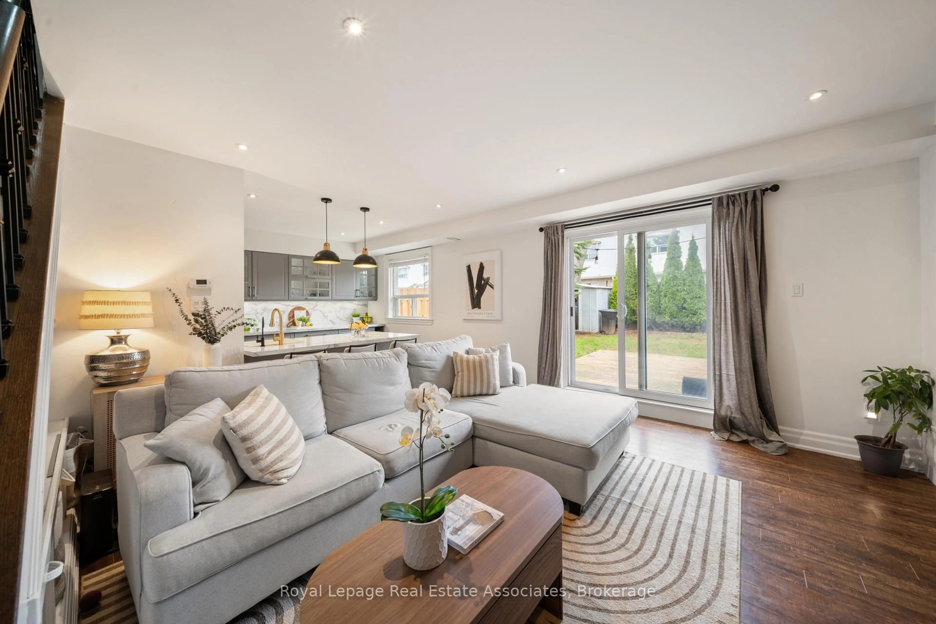 Living room with furniture, unknown for 469 Claridge Rd #4, Burlington Ontario L7N 2S1