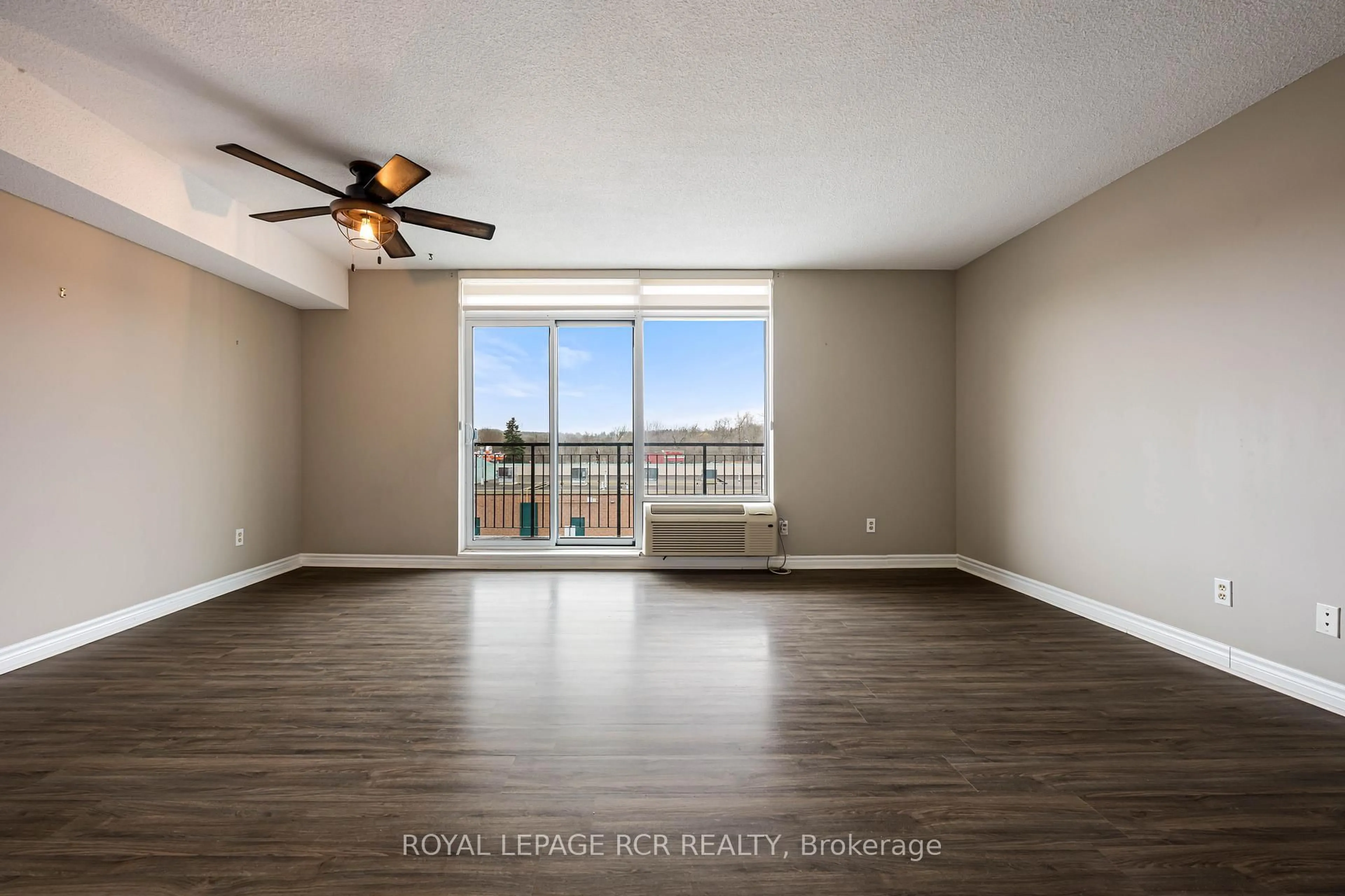 A pic of a room for 16 Fourth St #32, Orangeville Ontario L9W 4N7