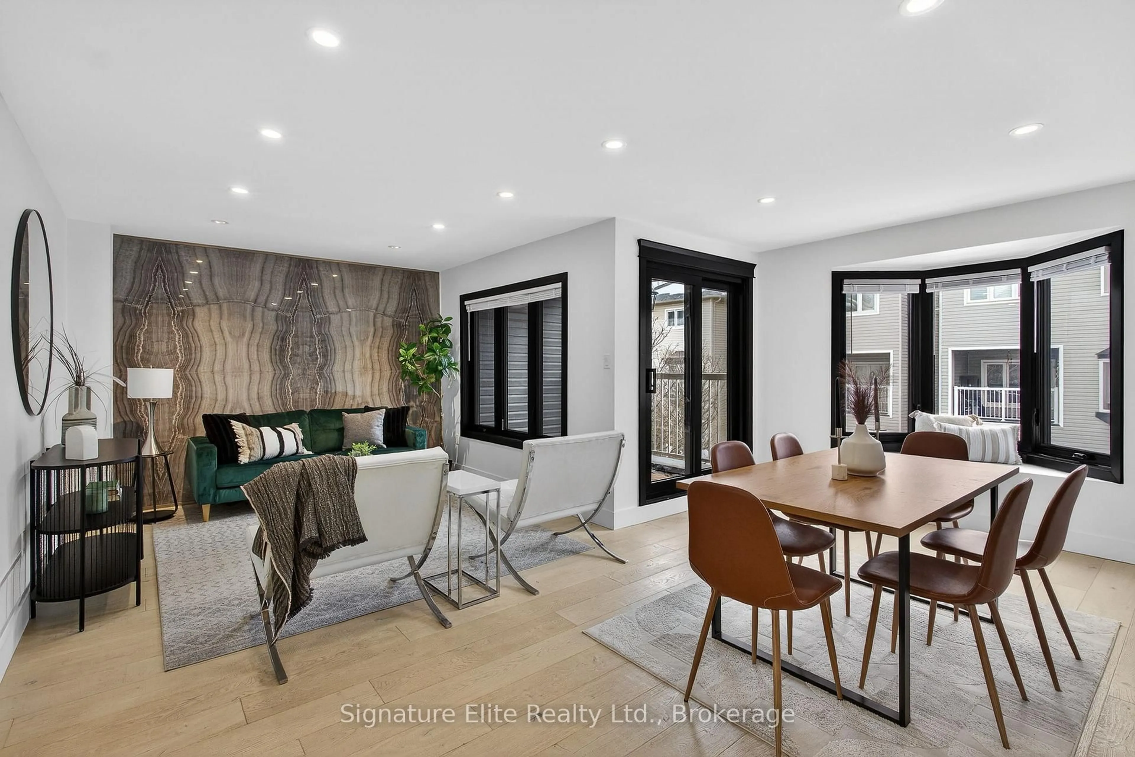 Dining room, unknown for 5090 Fairview St #50, Burlington Ontario L7L 7H5