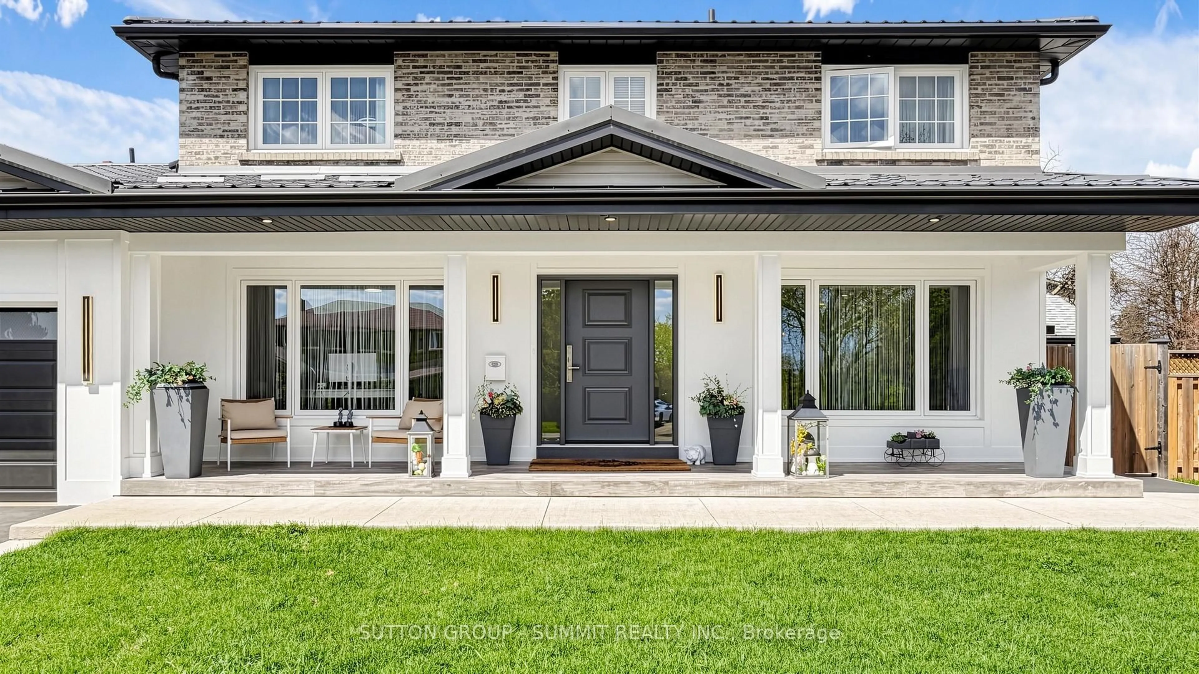 Home with brick exterior material, street for 2427 Ravensthorpe Cres, Mississauga Ontario L5C 2Y4