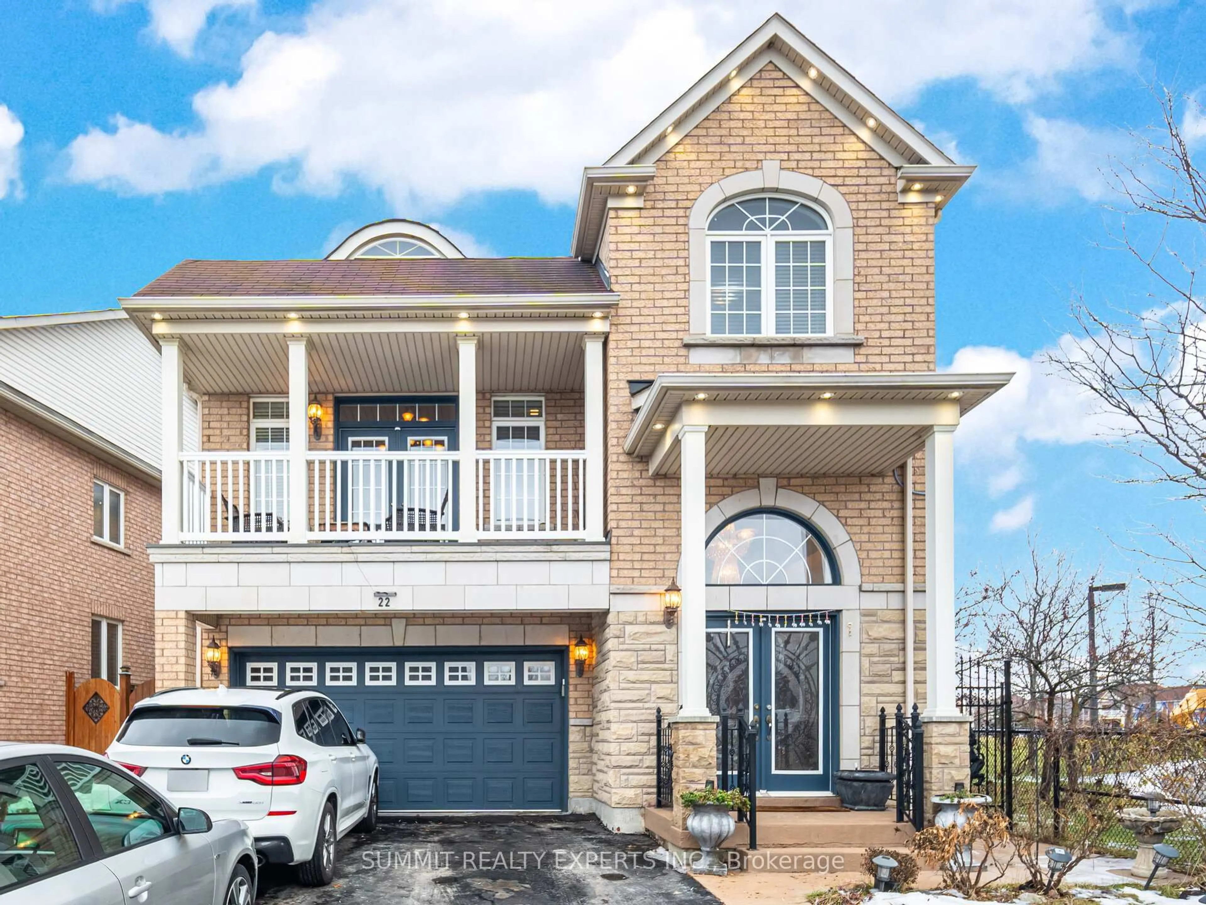Home with brick exterior material, street for 22 Baylawn Circ, Brampton Ontario L6P 2M5