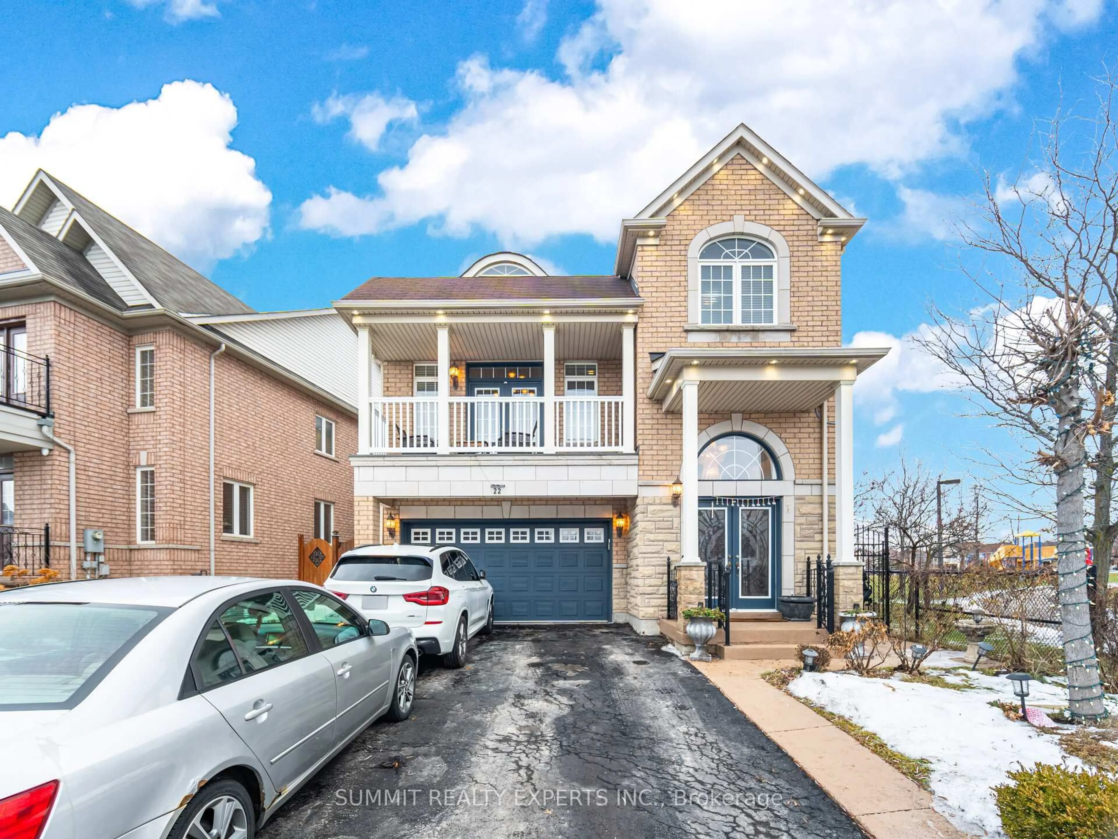 Home with brick exterior material, street for 22 Baylawn Circ, Brampton Ontario L6P 2M5