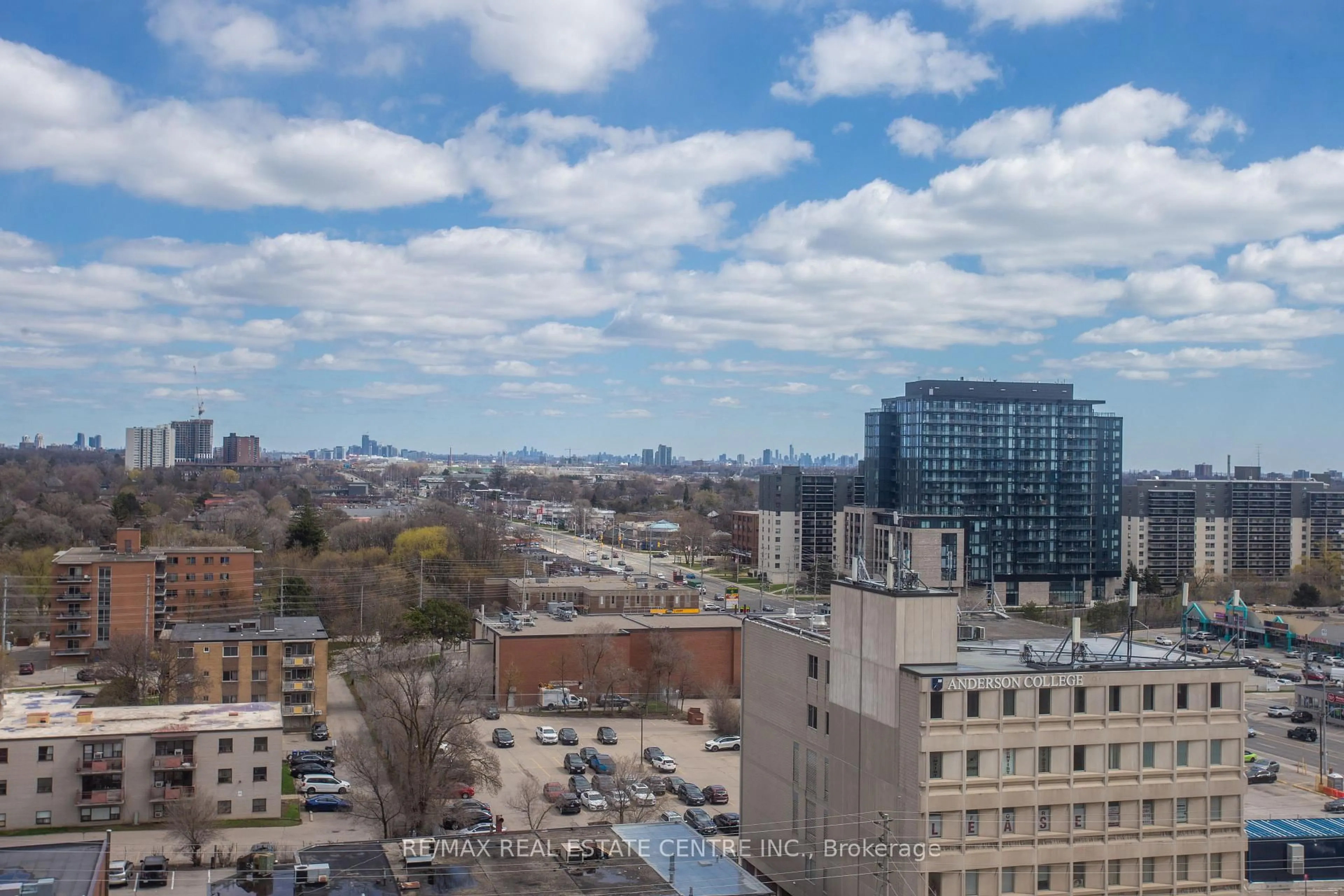 Unknown for 25 Agnes St #PH06, Mississauga Ontario L5B 3X7