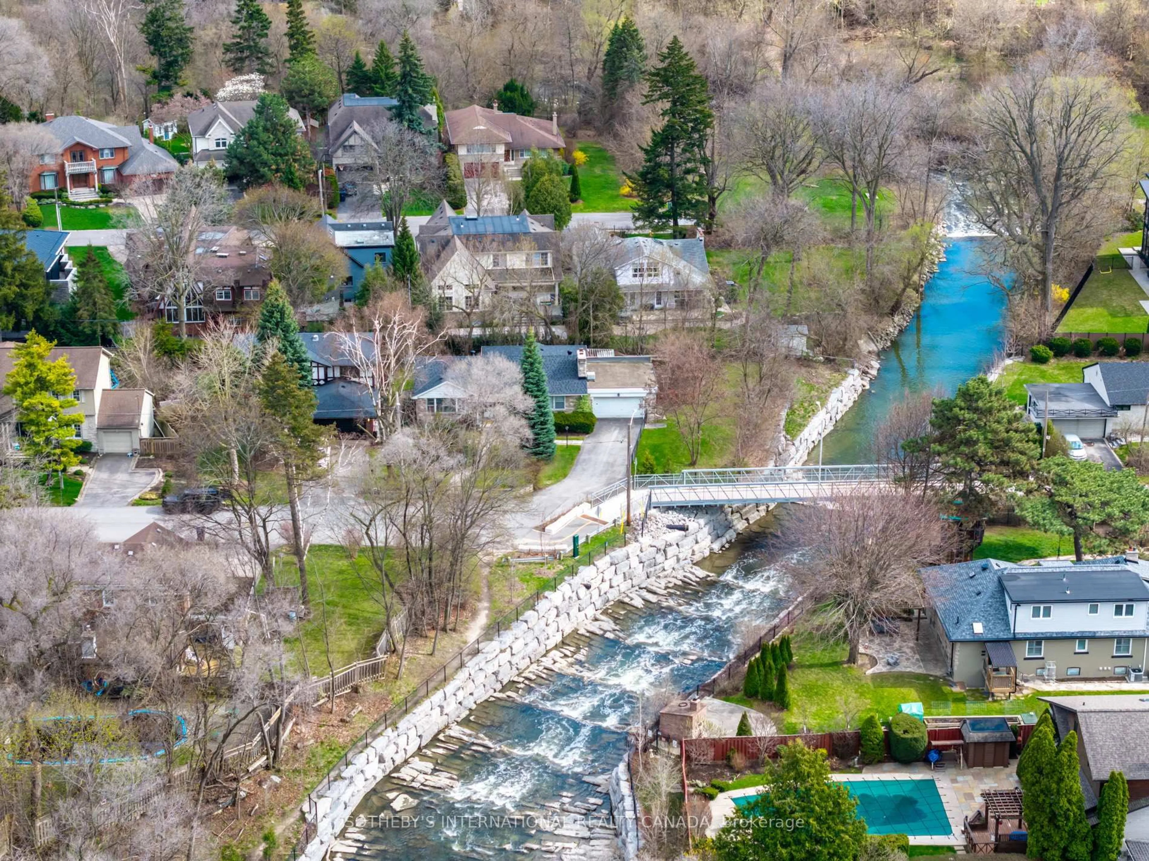 A pic from outside/outdoor area/front of a property/back of a property/a pic from drone, unknown for 55 Van Dusen Blvd, Toronto Ontario M8Z 3E8