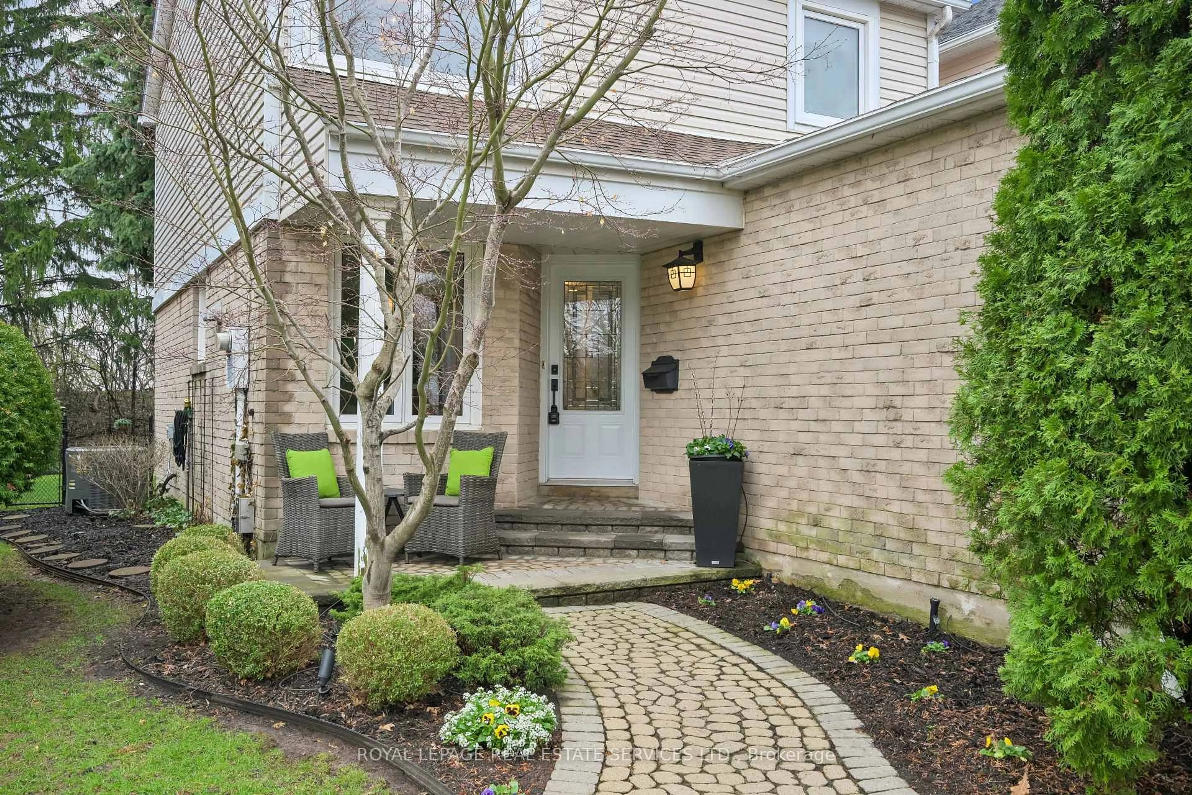 Unknown for 1078 Montgomery Dr, Oakville Ontario L6M 1G1