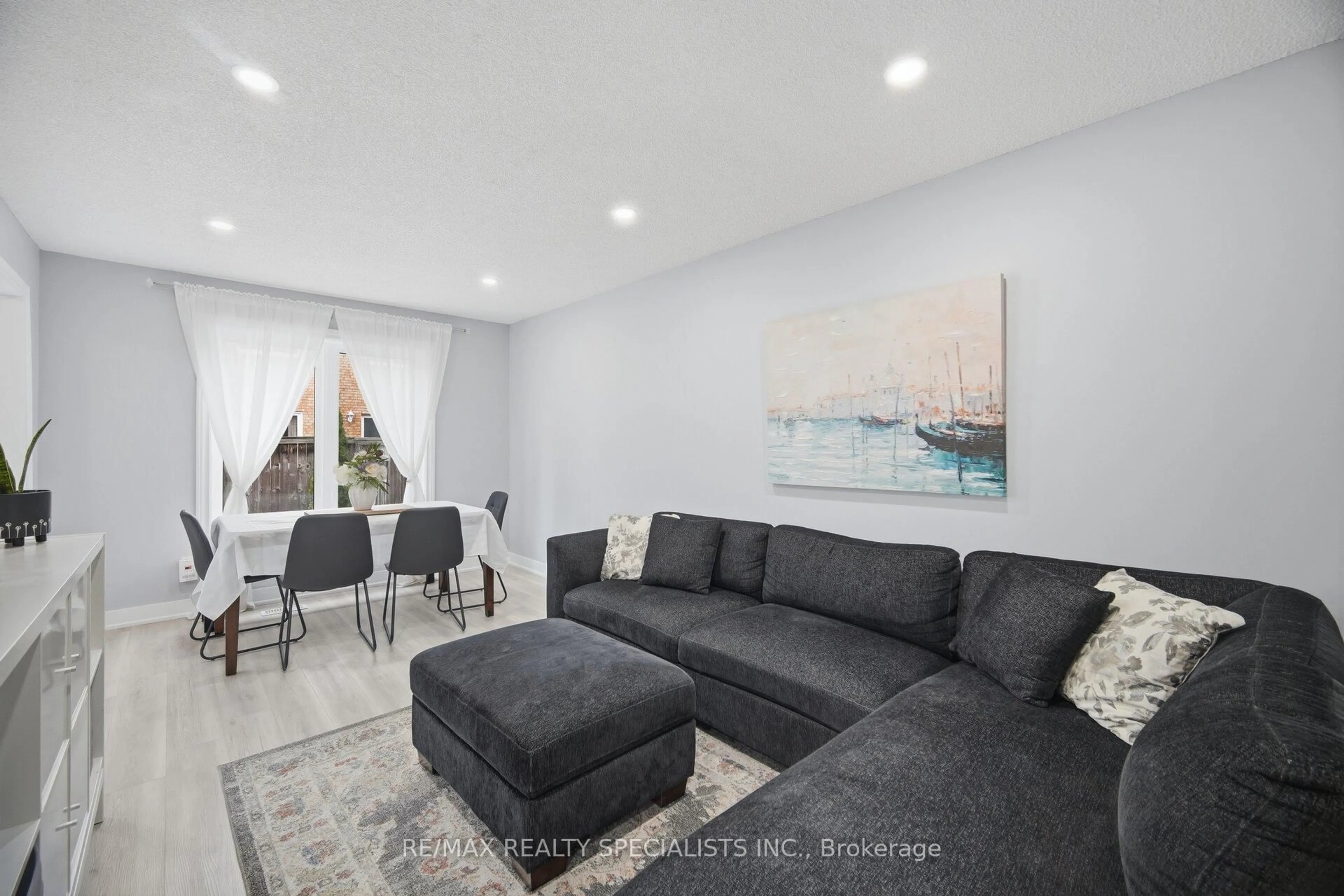 Living room with furniture, unknown for 69 Wood Circ, Caledon Ontario L7E 1R4