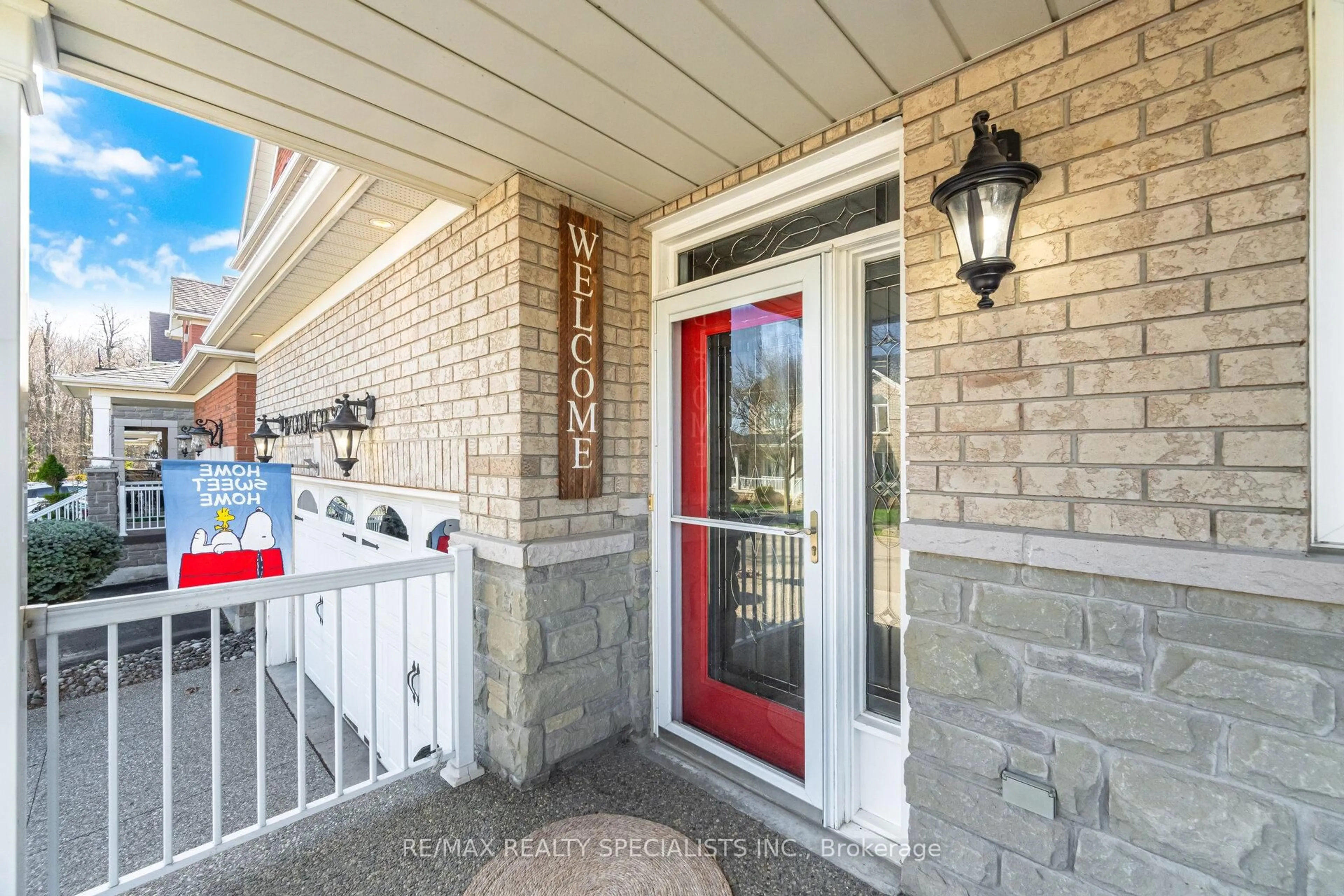 Indoor entryway for 187 Cooke Cres, Milton Ontario L9T 6E4