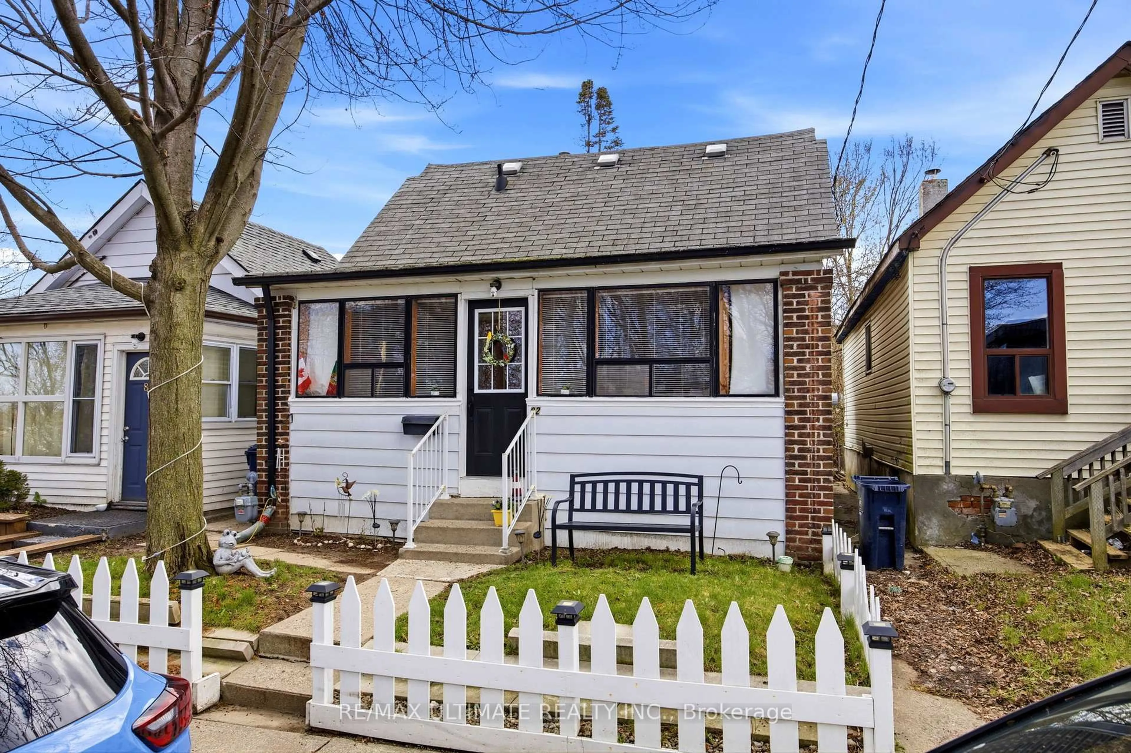 Unknown for 82 Beechwood Ave, Toronto Ontario M6N 4T3