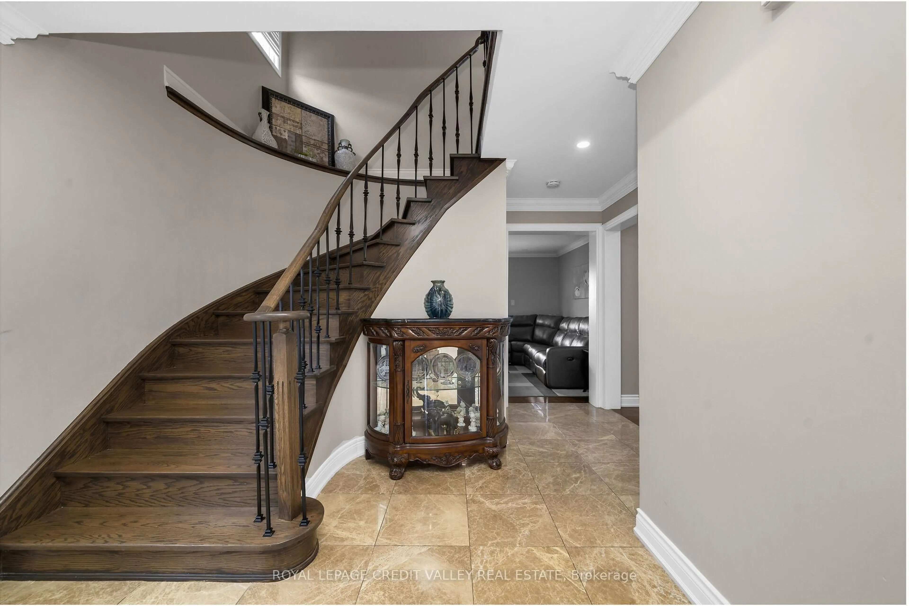 Unknown for 49 Princeton Terr, Brampton Ontario L6S 3S4