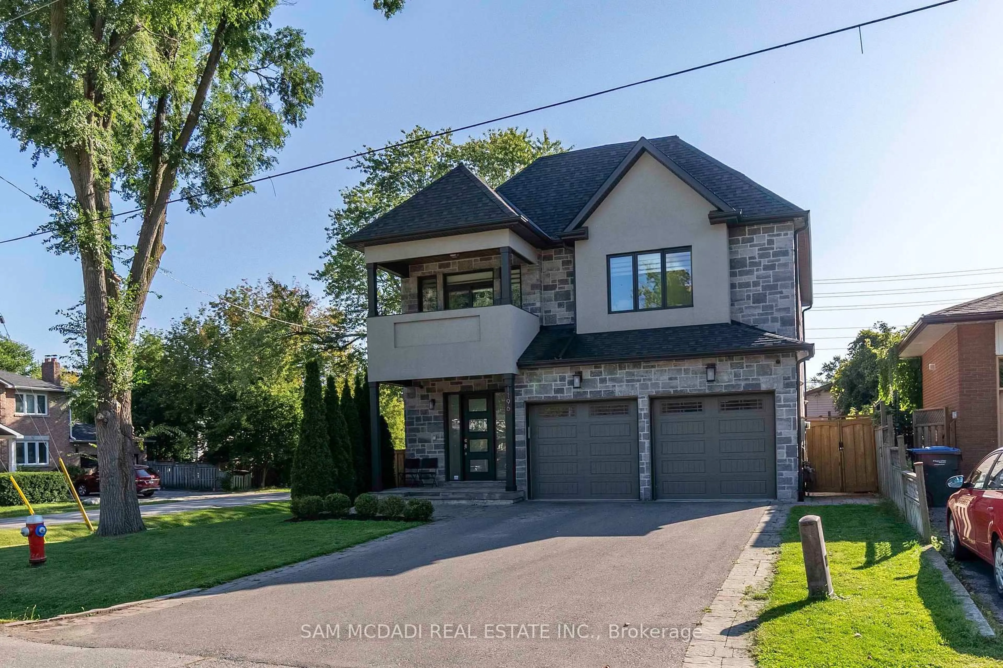 Home with brick exterior material, street for 1196 Strathy Ave, Mississauga Ontario L5E 2K6