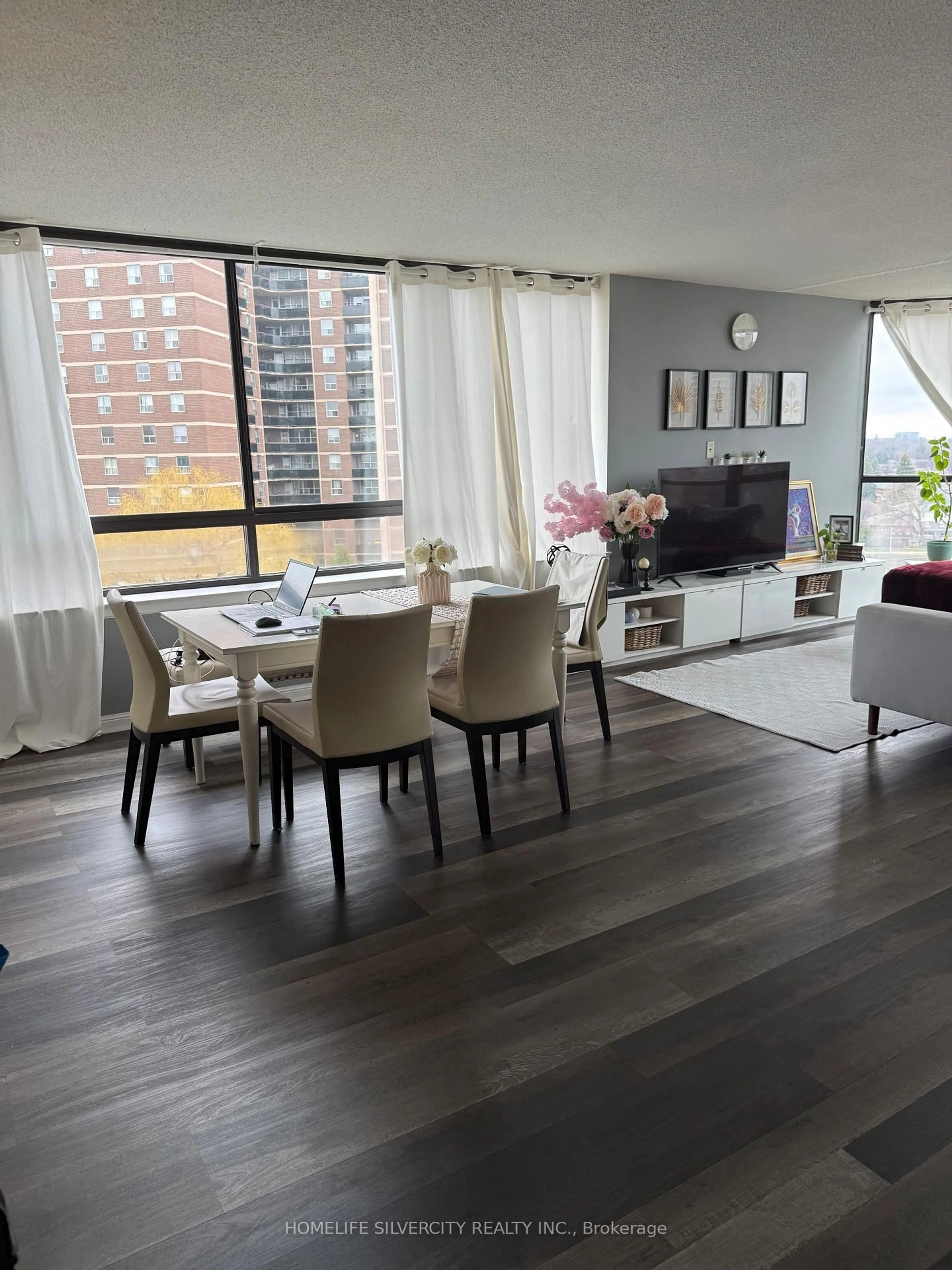 Unknown for 40 Richview Rd #707, Toronto Ontario M9A 5C1