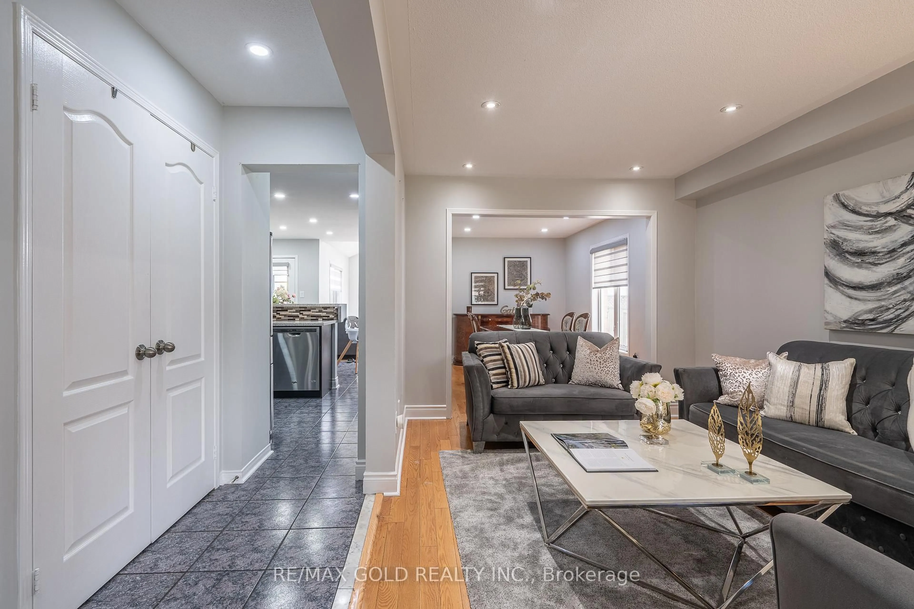 Unknown for 135 Cordgrass Cres, Brampton Ontario L6R 1Z8