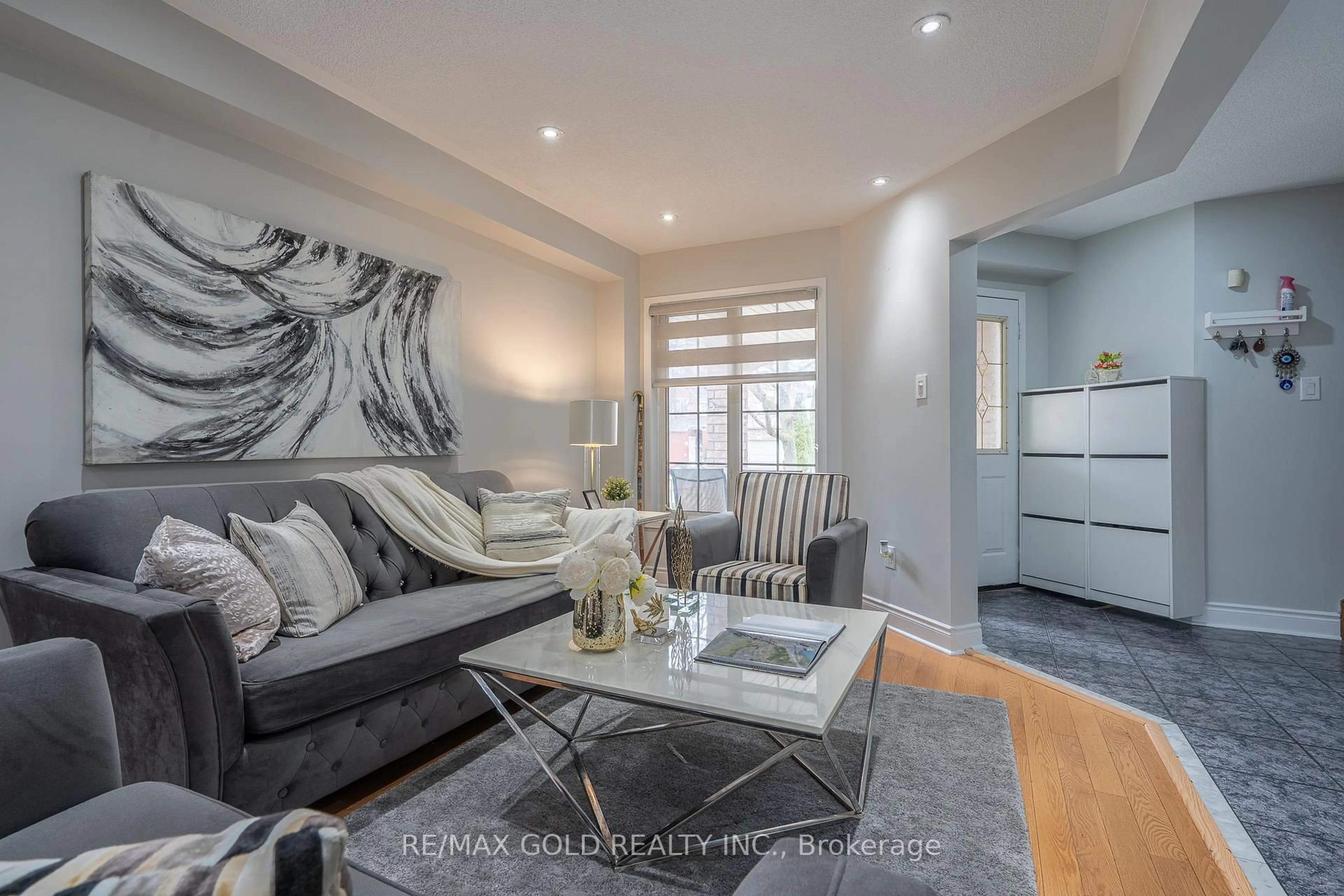 Living room with furniture, unknown for 135 Cordgrass Cres, Brampton Ontario L6R 1Z8