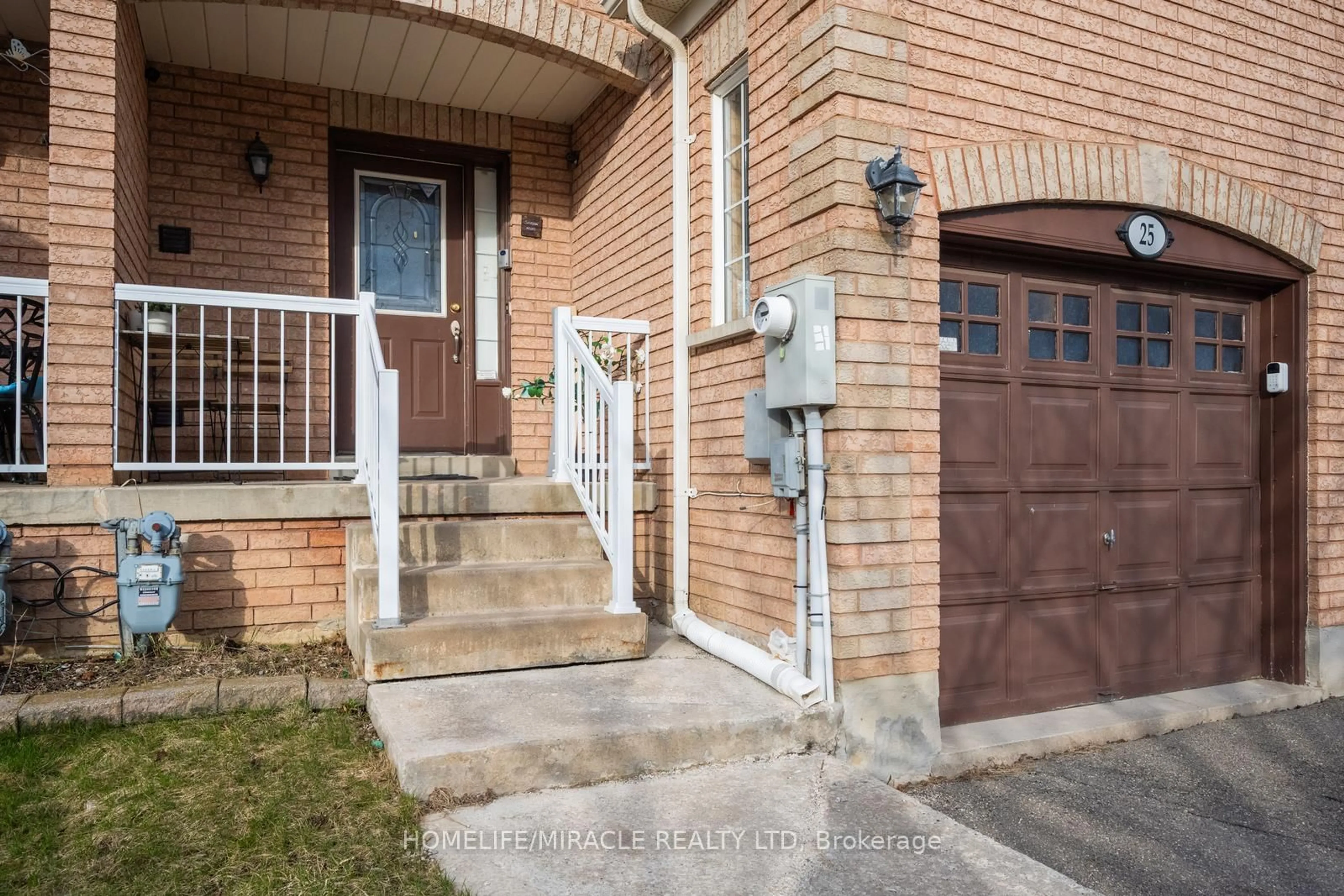 Home with brick exterior material, street for 25 Tinsmith St, Brampton Ontario L7A 1N1