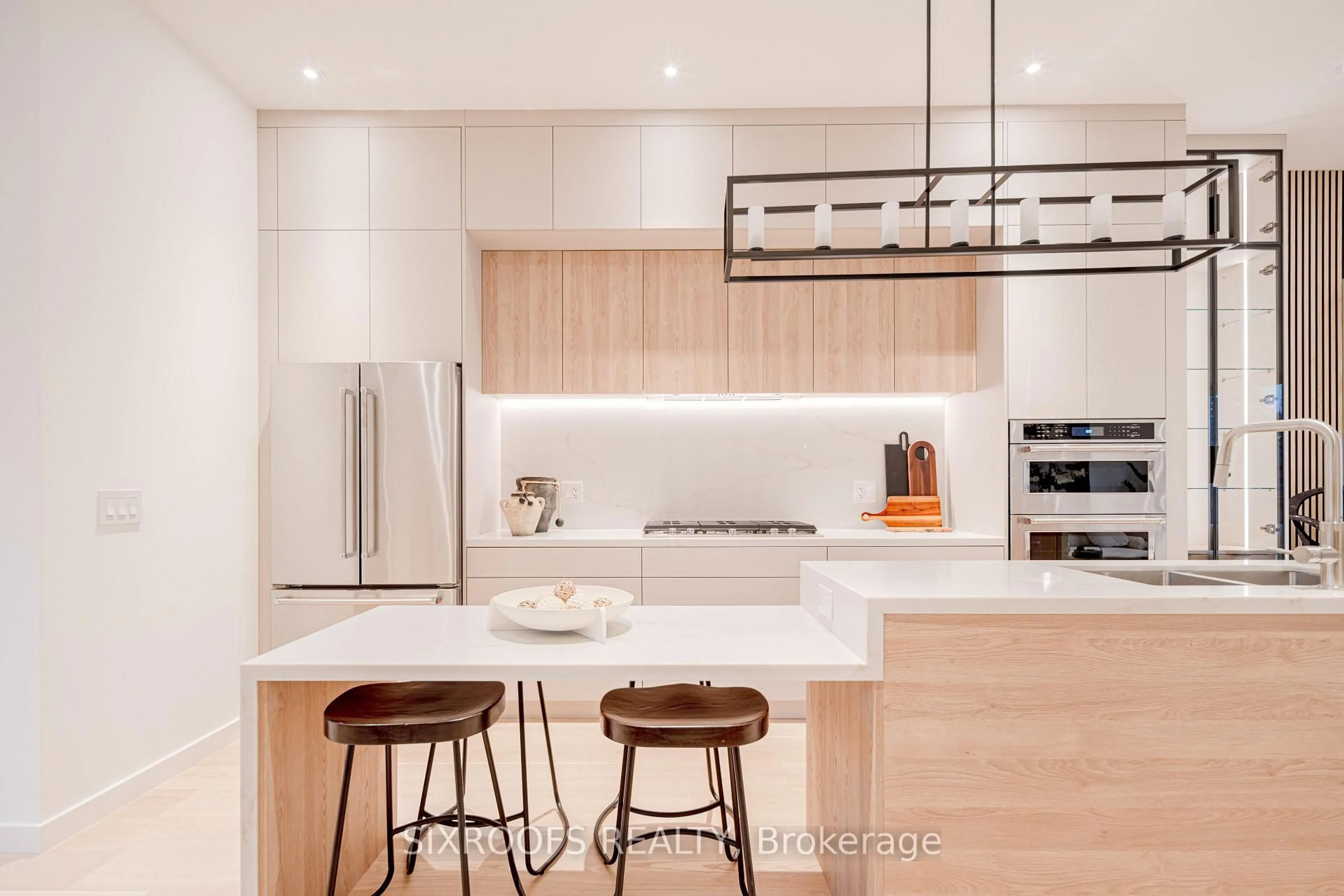 Contemporary kitchen, unknown for 40 Morningside Ave, Toronto Ontario M6S 1C4