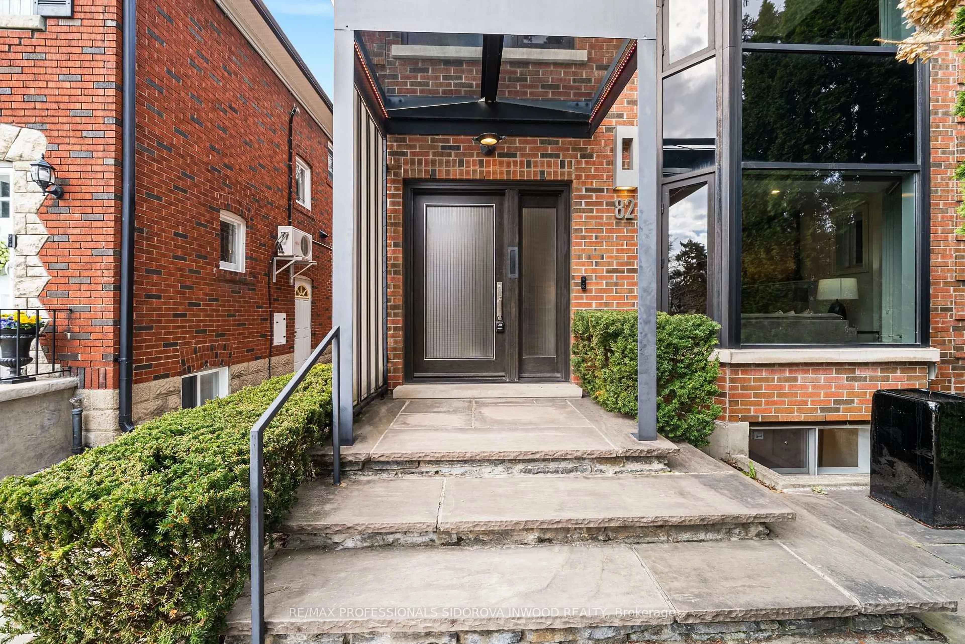 Unknown for 82 Mayfield Ave, Toronto Ontario M6S 1K8