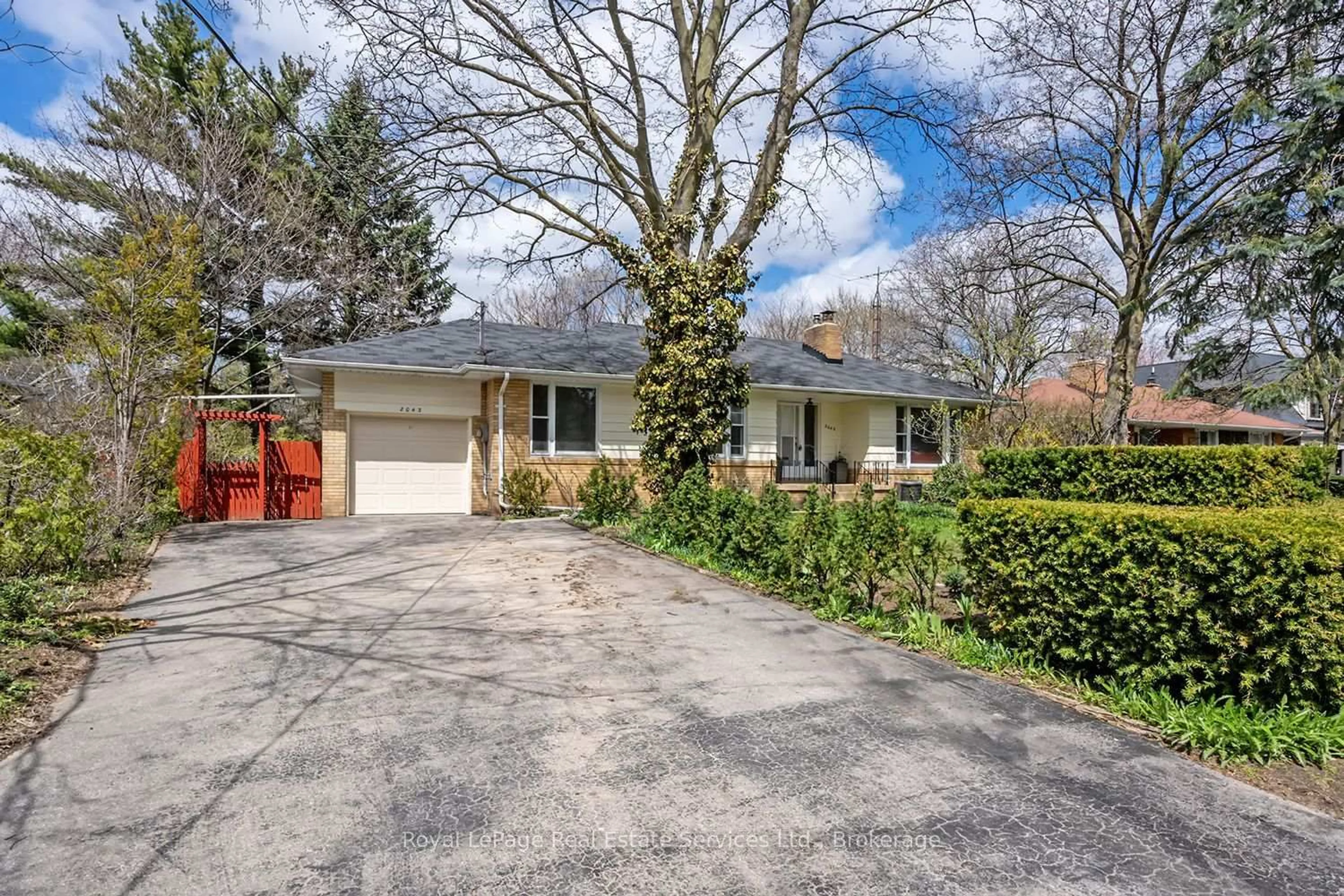 Unknown for 2043 Devon Rd, Oakville Ontario L6J 2N1