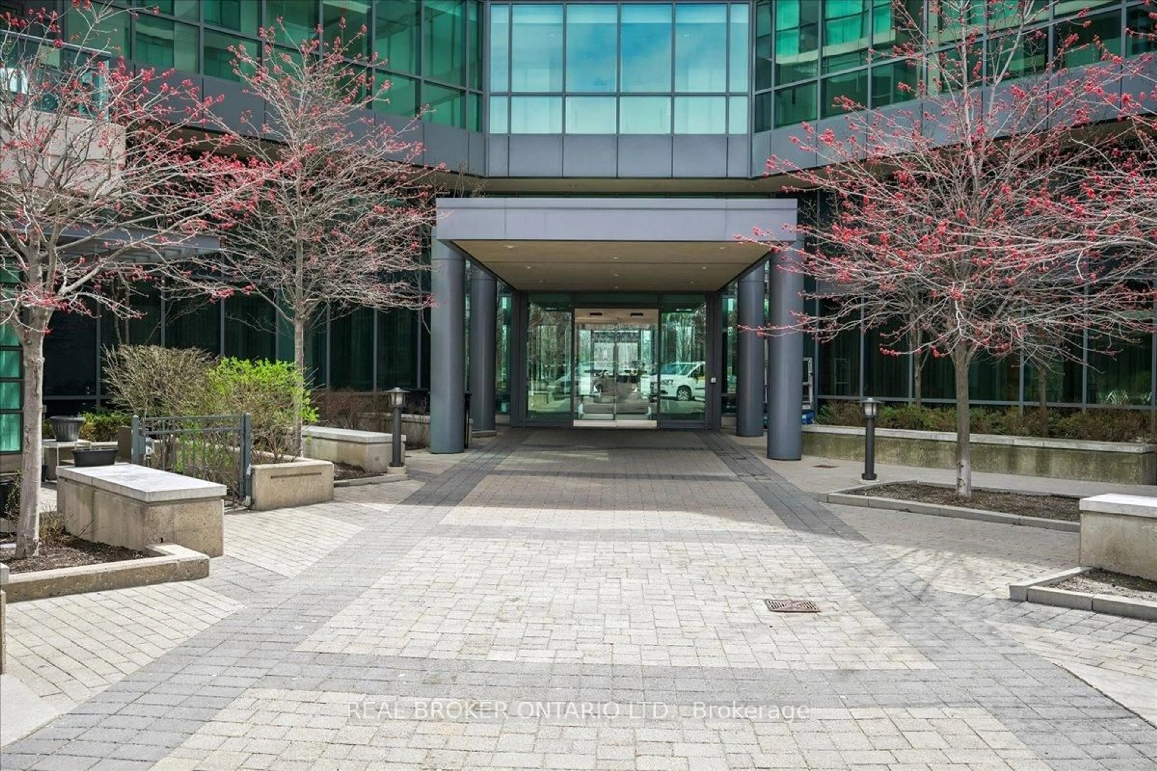 Indoor foyer for 205 Sherway Gardens Rd #1704, Toronto Ontario M9C 0A5