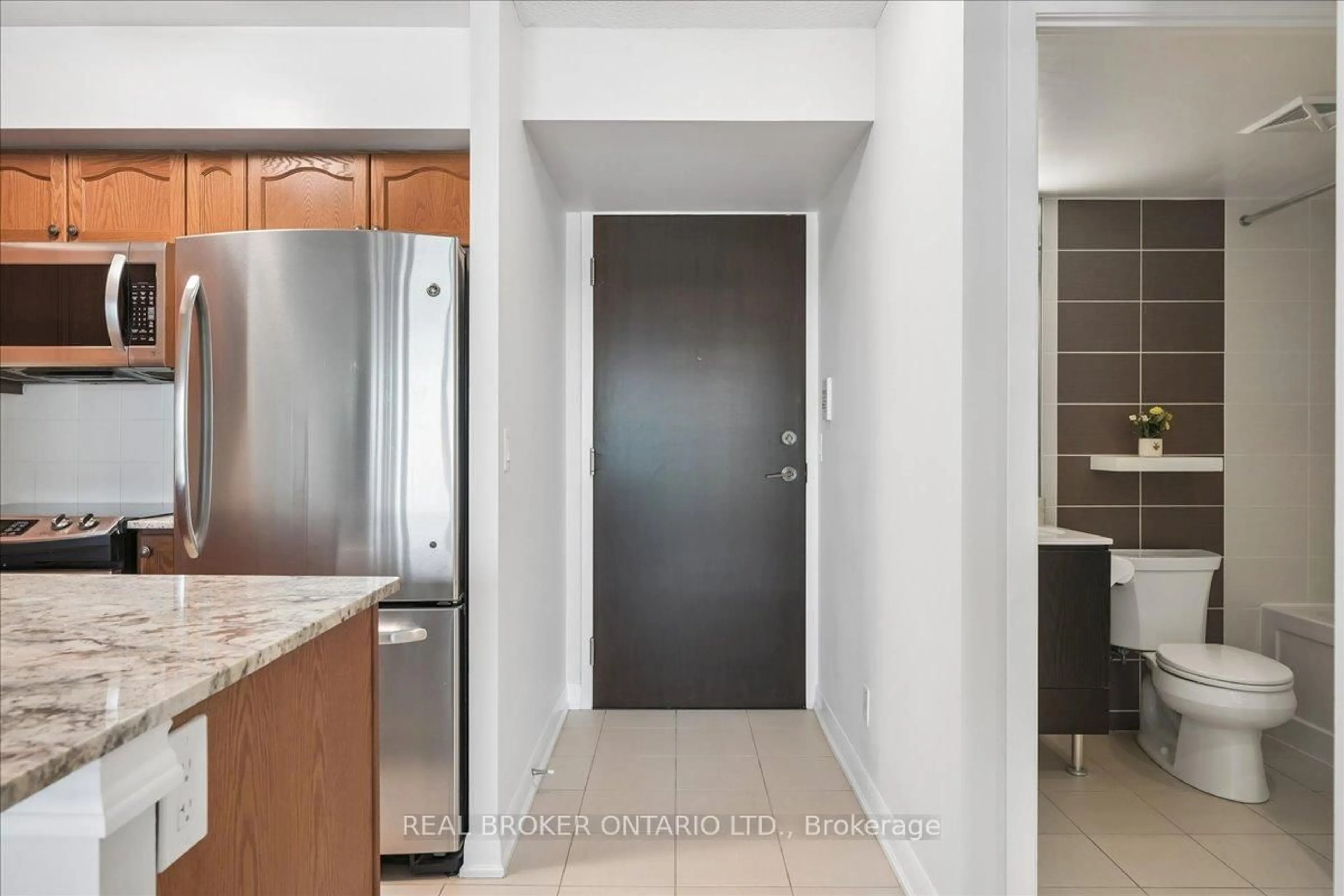 Unknown for 205 Sherway Gardens Rd #1704, Toronto Ontario M9C 0A5