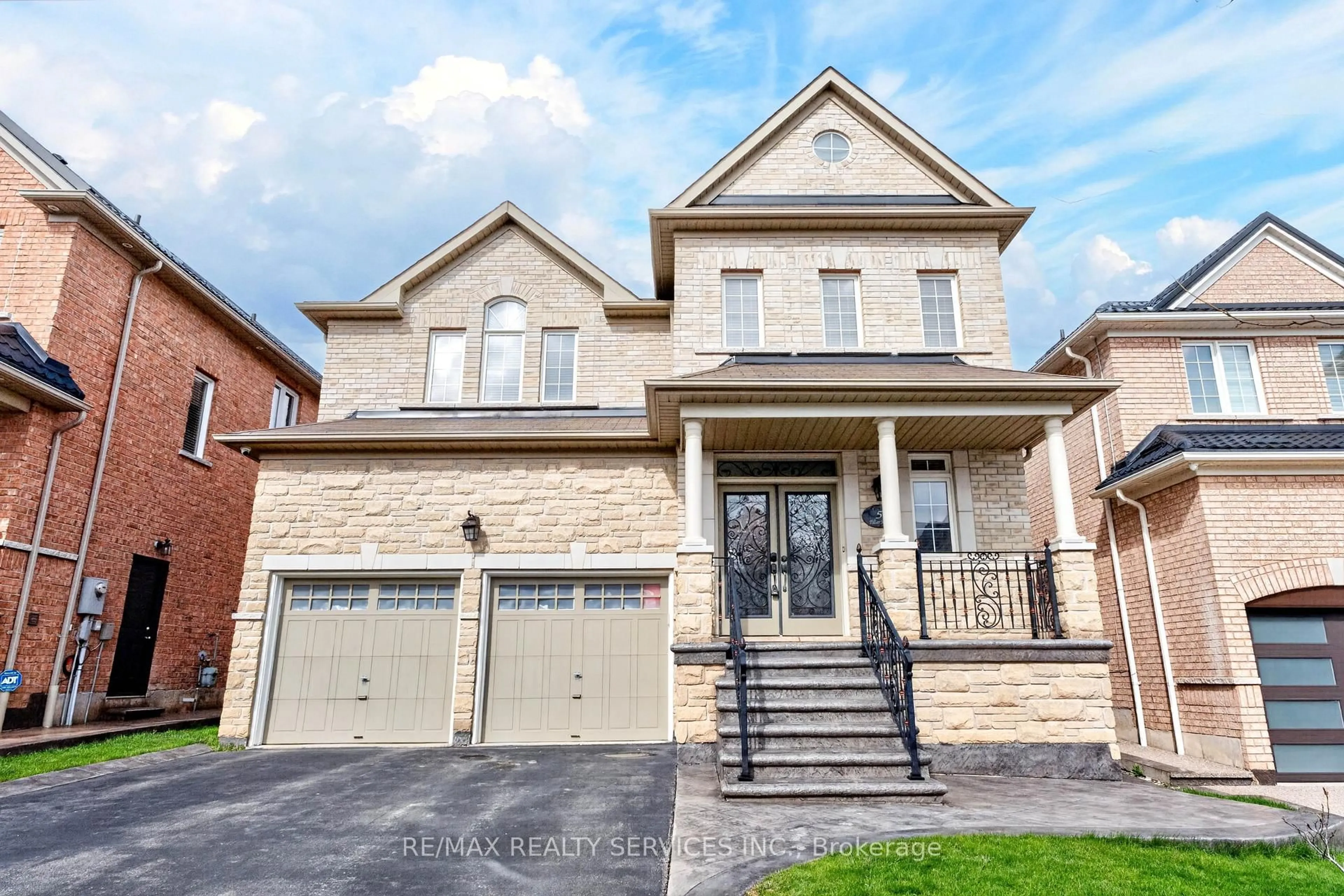 Home with brick exterior material, street for 5 Pillar Rd, Brampton Ontario L6Y 0N9