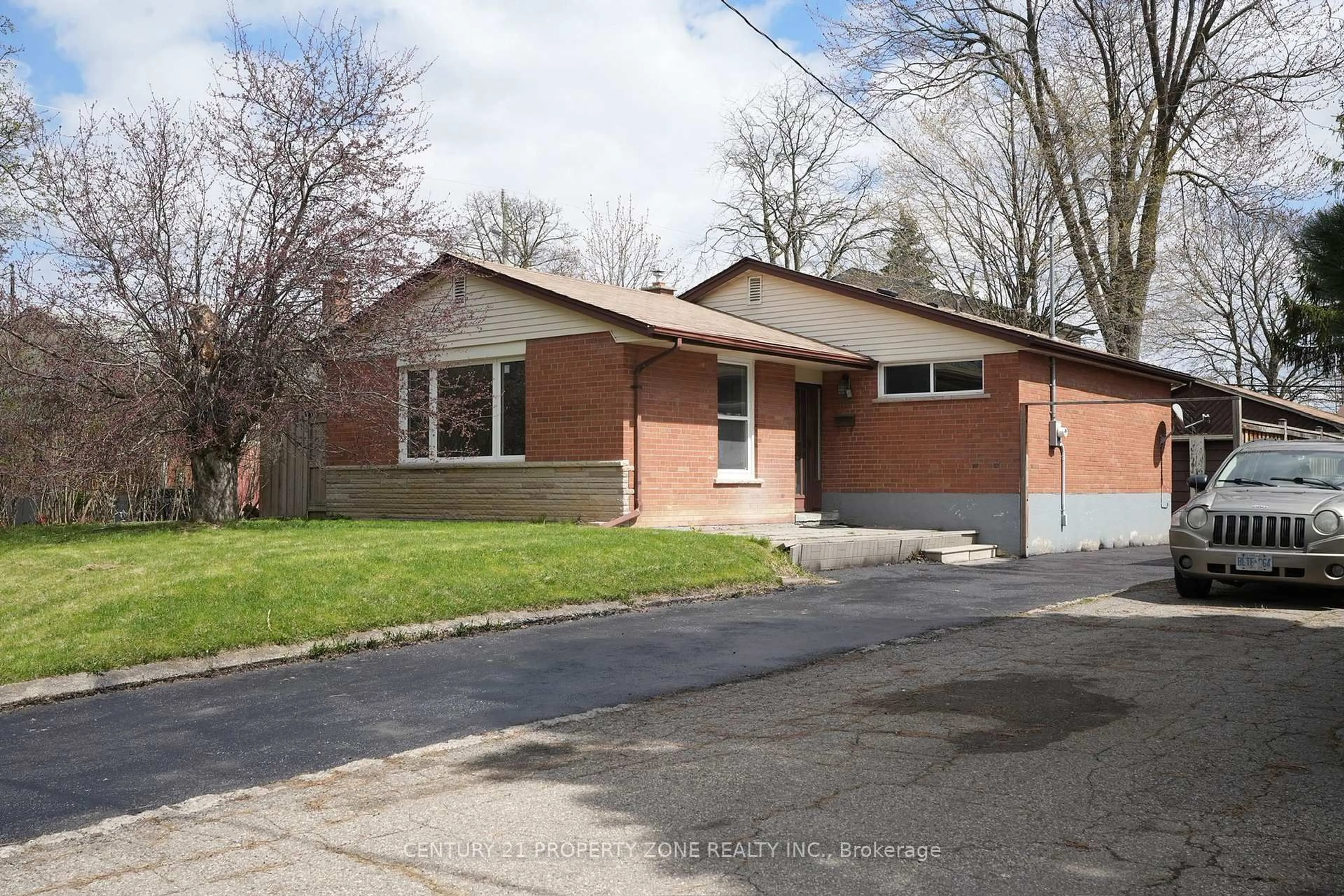 Home with brick exterior material, street for 5 Hadrina St, Brampton Ontario L6X 2J5