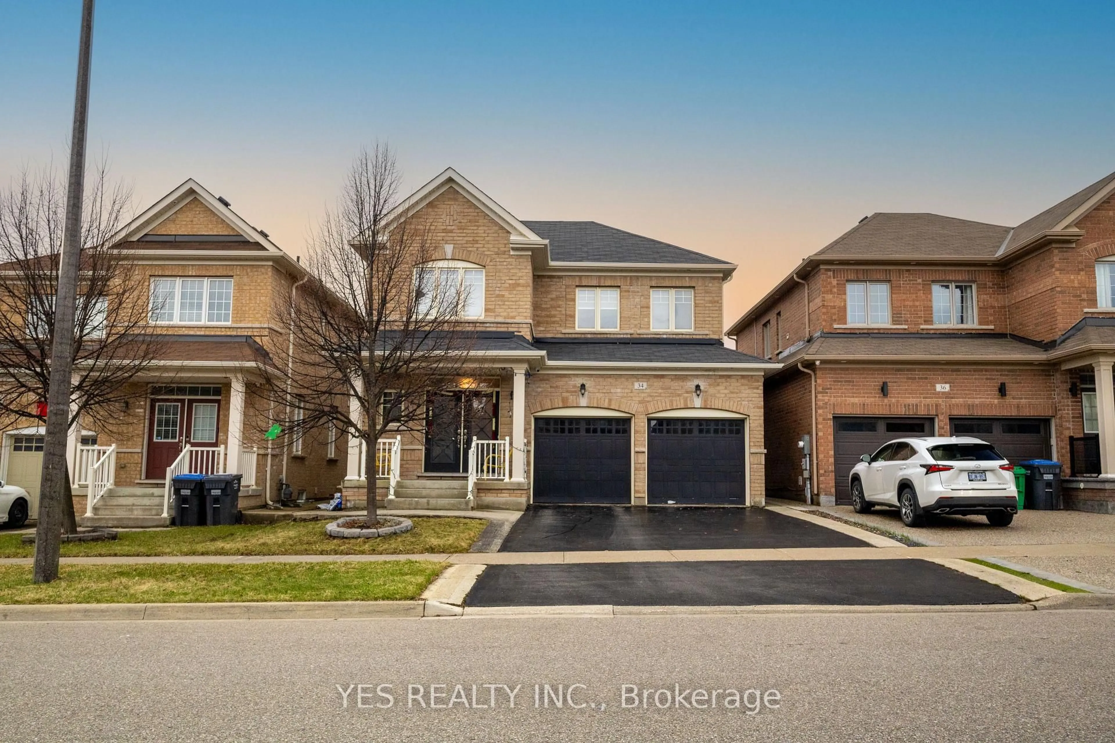 Home with brick exterior material, street for 34 Newhouse Blvd, Caledon Ontario L7C 4A1