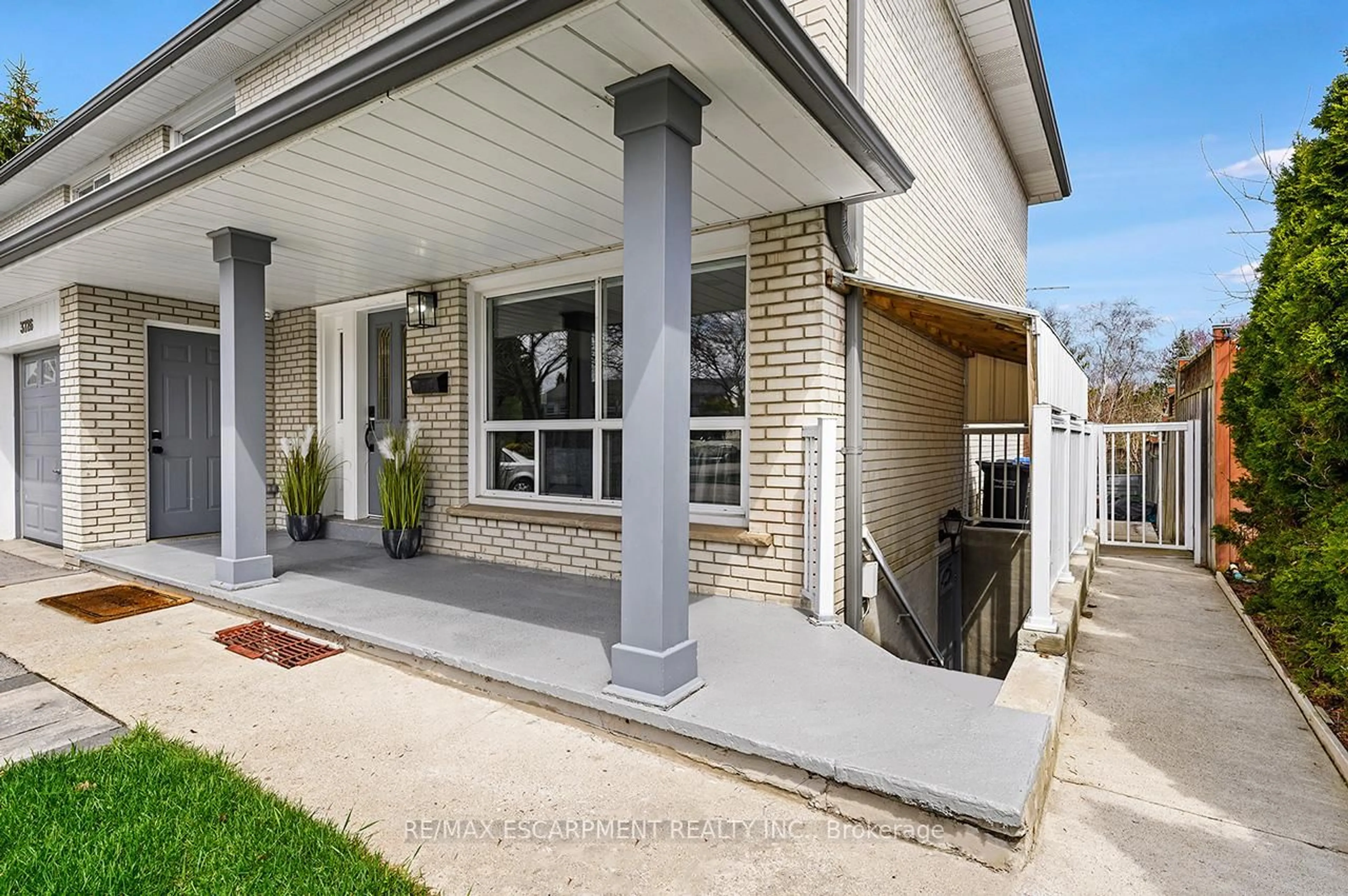 Unknown for 3726 Holden Cres, Mississauga Ontario L5A 2V8