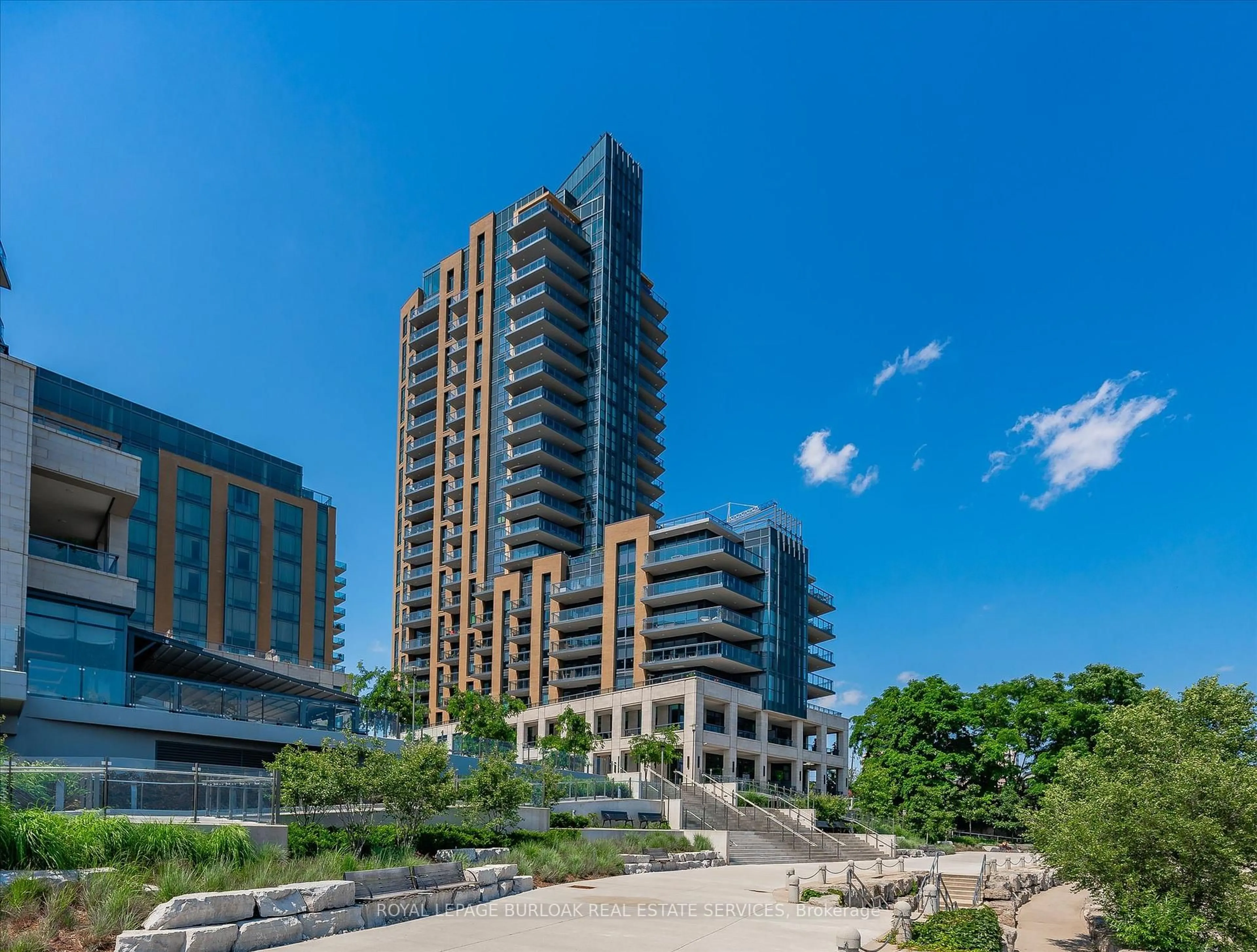 A pic from outside/outdoor area/front of a property/back of a property/a pic from drone, city buildings view from balcony for 2060 Lakeshore Rd #1501, Burlington Ontario L7R 5A1