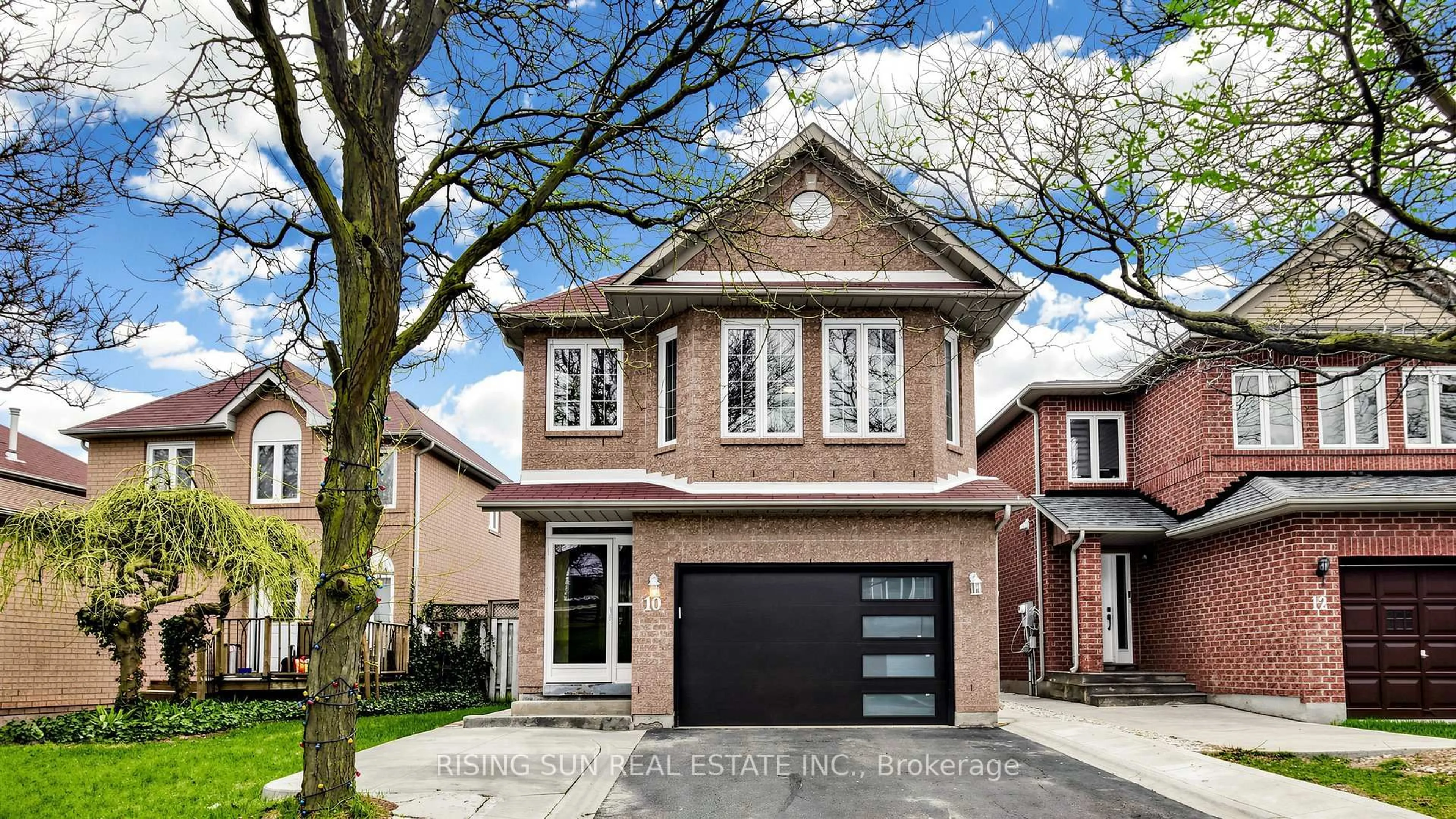 Home with brick exterior material, street for 10 Cedarwood Cres, Brampton Ontario L6X 4K1