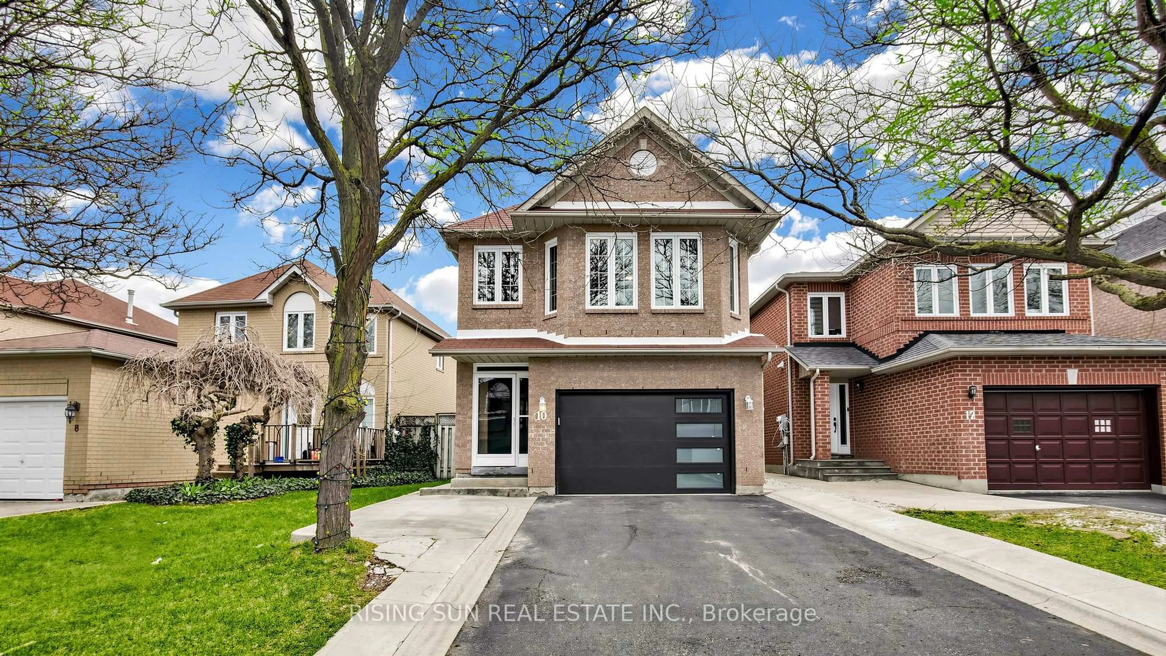 Home with brick exterior material, street for 10 Cedarwood Cres, Brampton Ontario L6X 4K1